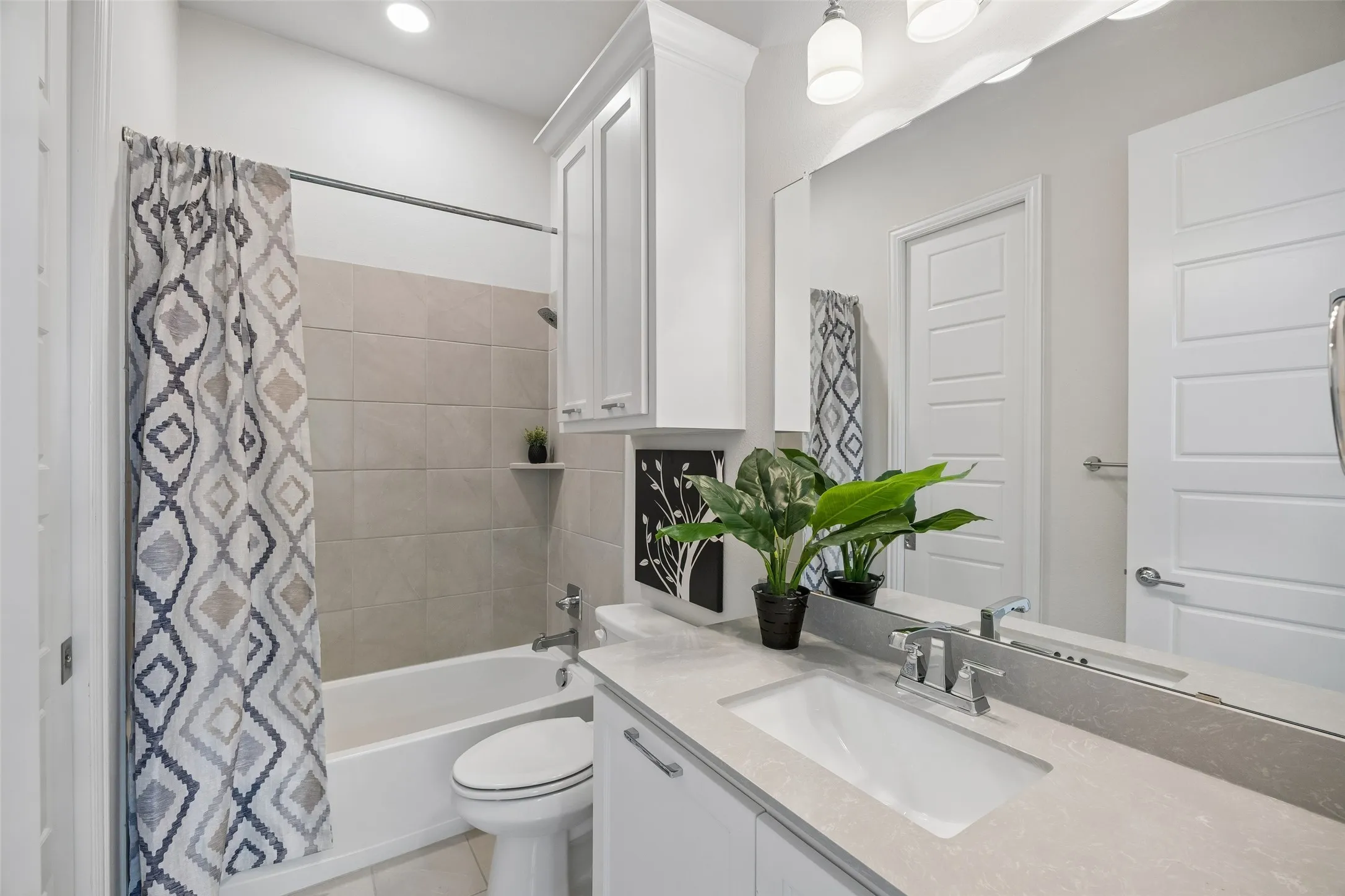 Single Family Residence For Sale in Collin County , 6300 Warwick Way, Parker, Texas 75002, 7 Bedroom, 8 Bathroom, 5 Garage spaces, 6,135 Sqft, built in 2017, mls#21292276, Real Estate Agent in Parker, Homes For Sale in Collin county, Homes For Sale in Parker, Realtor in Parker Texas, Real Estate Brokerage Independent Realty Texas, Luminita Cordes Realtor