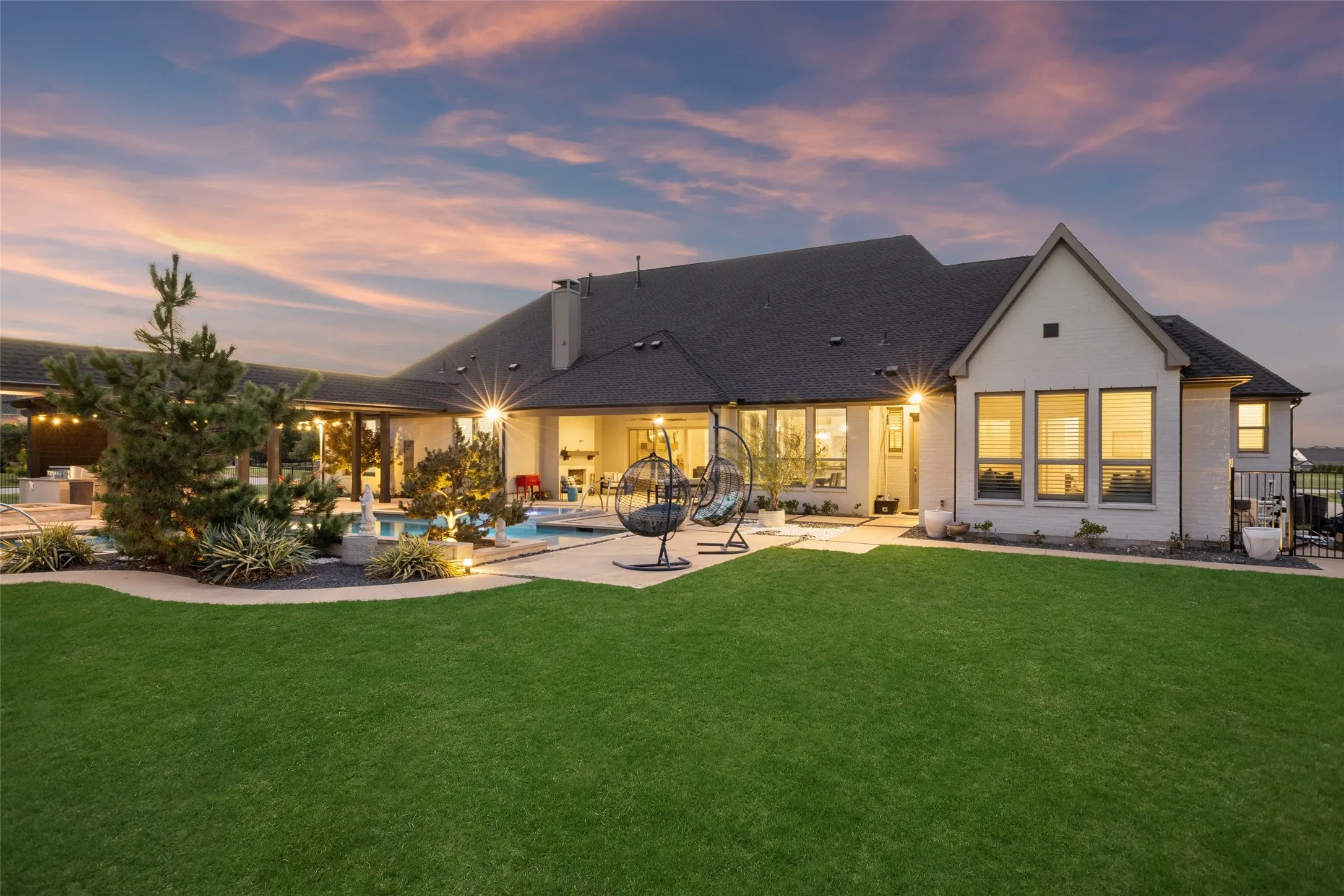 Single Family Residence For Sale in Collin County , 6300 Warwick Way, Parker, Texas 75002, 7 Bedroom, 8 Bathroom, 5 Garage spaces, 6,135 Sqft, built in 2017, mls#21292276, Real Estate Agent in Parker, Homes For Sale in Collin county, Homes For Sale in Parker, Realtor in Parker Texas, Real Estate Brokerage Independent Realty Texas, Luminita Cordes Realtor