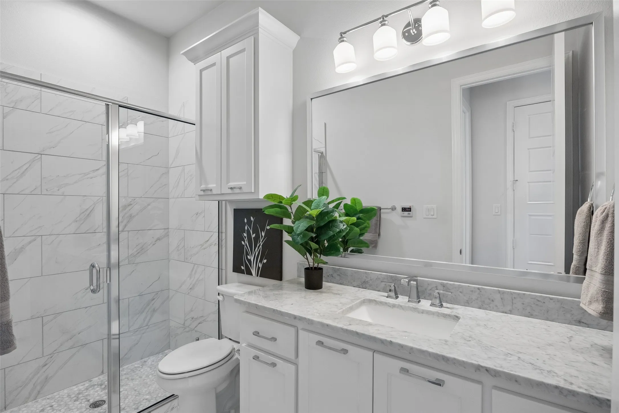 Single Family Residence For Sale in Collin County , 6300 Warwick Way, Parker, Texas 75002, 7 Bedroom, 8 Bathroom, 5 Garage spaces, 6,135 Sqft, built in 2017, mls#21292276, Real Estate Agent in Parker, Homes For Sale in Collin county, Homes For Sale in Parker, Realtor in Parker Texas, Real Estate Brokerage Independent Realty Texas, Luminita Cordes Realtor