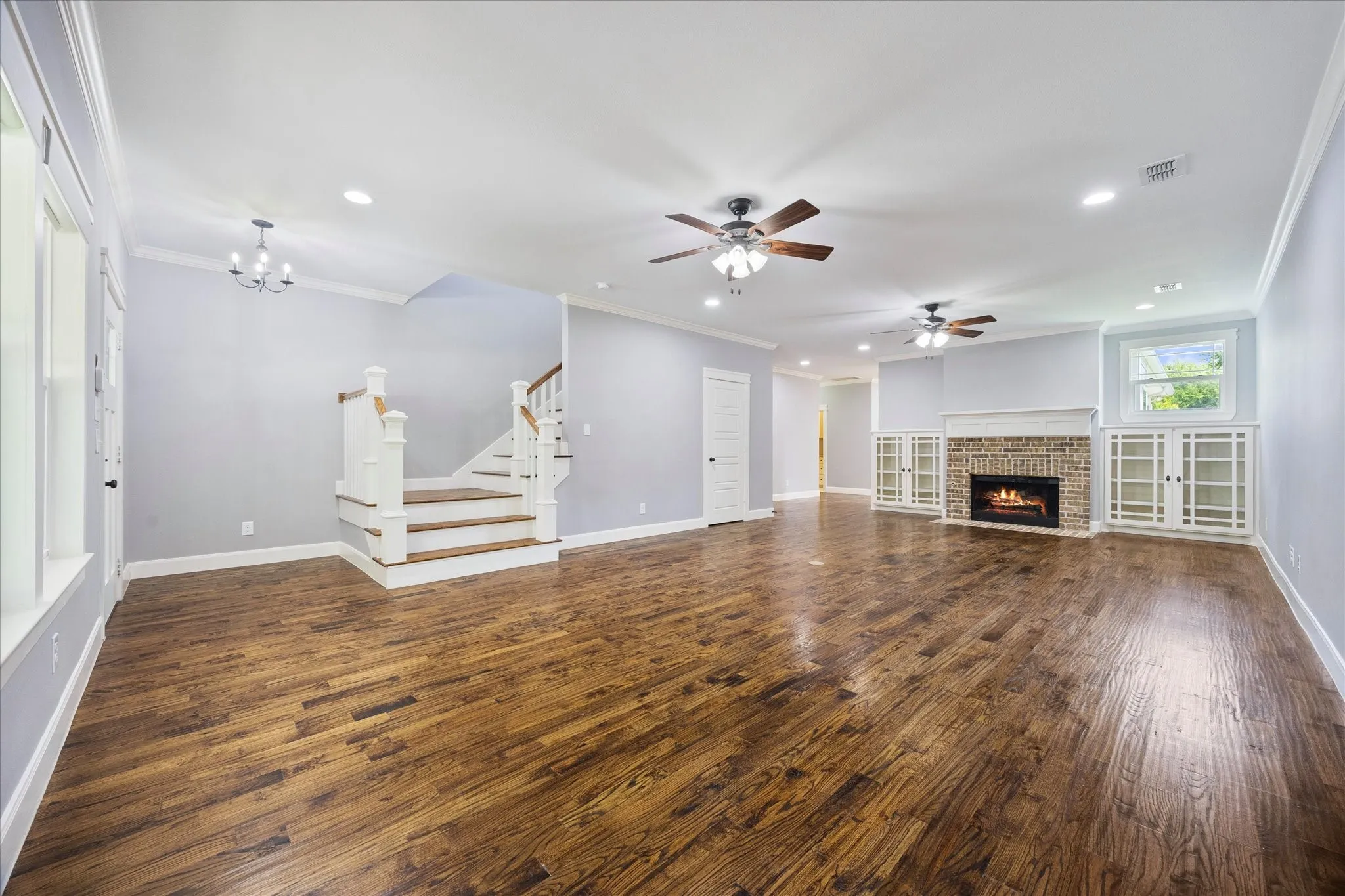 Single Family Residence For Sale in Rockwall County , 423 Jordan Farm Circle, Rockwall, Texas 75087, 3 Bedroom, 3 Bathroom, 2 Garage spaces, 2,610 Sqft, built in 2014, mls#21296400, Real Estate Agent in Rockwall, Homes For Sale in Rockwall county, Homes For Sale in Rockwall, Realtor in Rockwall Texas, Real Estate Brokerage Independent Realty Texas, Luminita Cordes Realtor