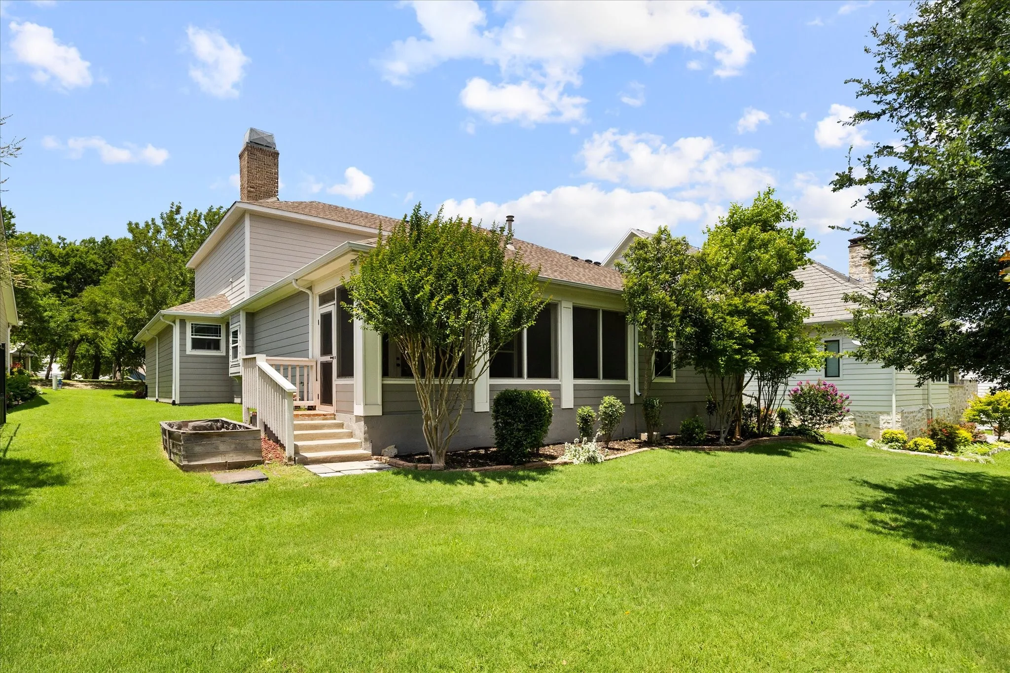 Single Family Residence For Sale in Rockwall County , 423 Jordan Farm Circle, Rockwall, Texas 75087, 3 Bedroom, 3 Bathroom, 2 Garage spaces, 2,610 Sqft, built in 2014, mls#21296400, Real Estate Agent in Rockwall, Homes For Sale in Rockwall county, Homes For Sale in Rockwall, Realtor in Rockwall Texas, Real Estate Brokerage Independent Realty Texas, Luminita Cordes Realtor