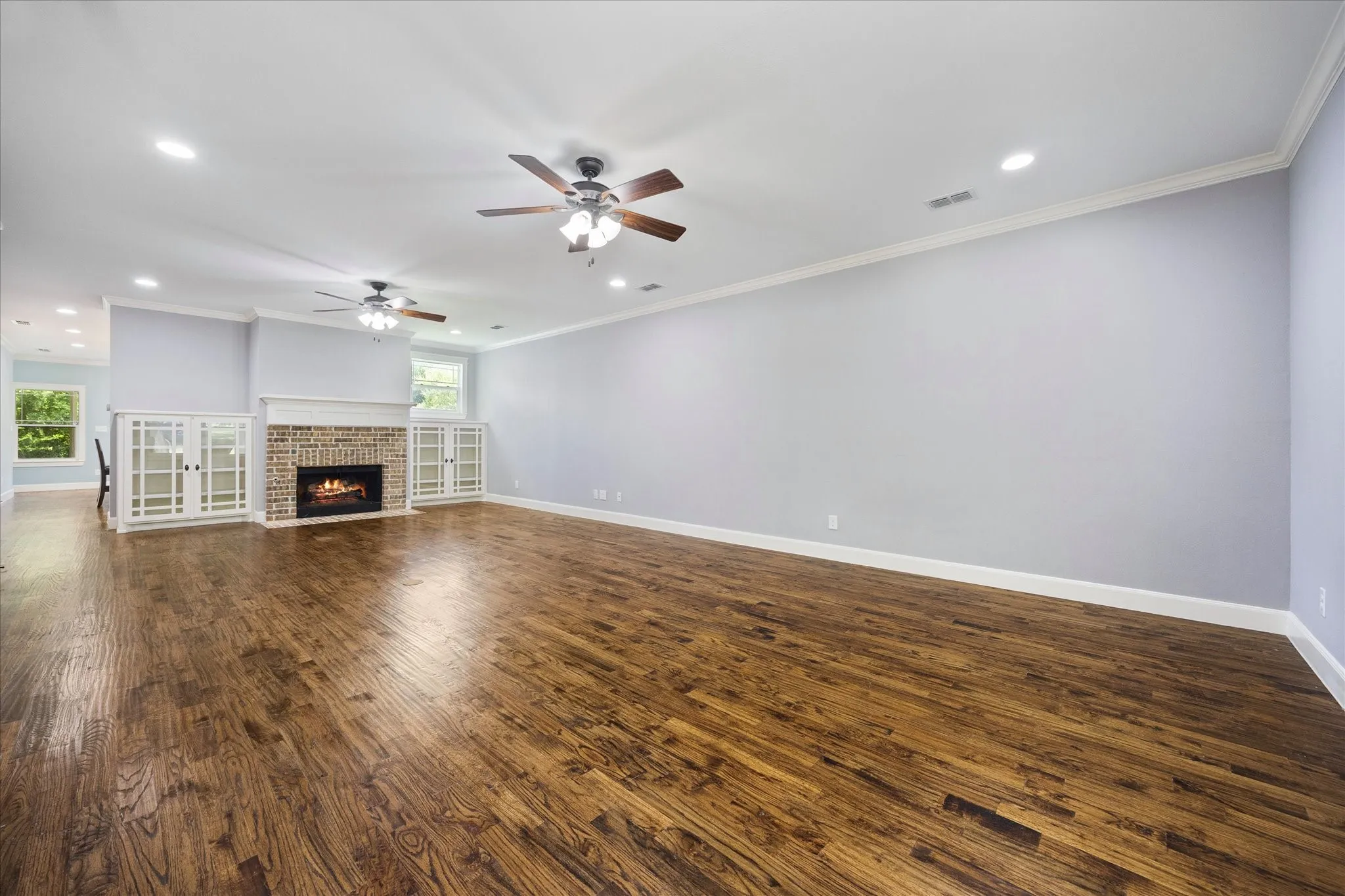 Single Family Residence For Sale in Rockwall County , 423 Jordan Farm Circle, Rockwall, Texas 75087, 3 Bedroom, 3 Bathroom, 2 Garage spaces, 2,610 Sqft, built in 2014, mls#21296400, Real Estate Agent in Rockwall, Homes For Sale in Rockwall county, Homes For Sale in Rockwall, Realtor in Rockwall Texas, Real Estate Brokerage Independent Realty Texas, Luminita Cordes Realtor