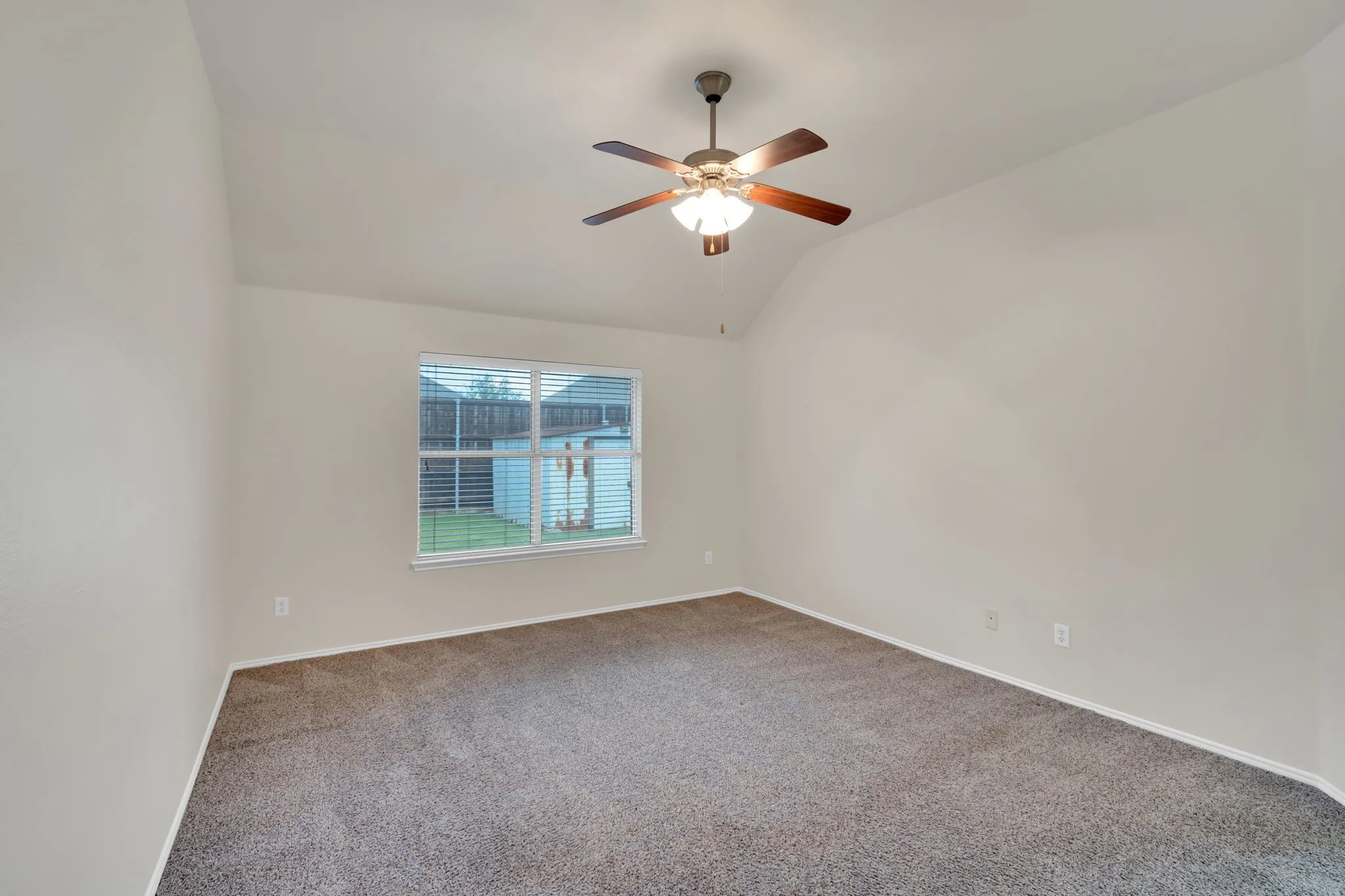 Plenty of space for a king size bed!