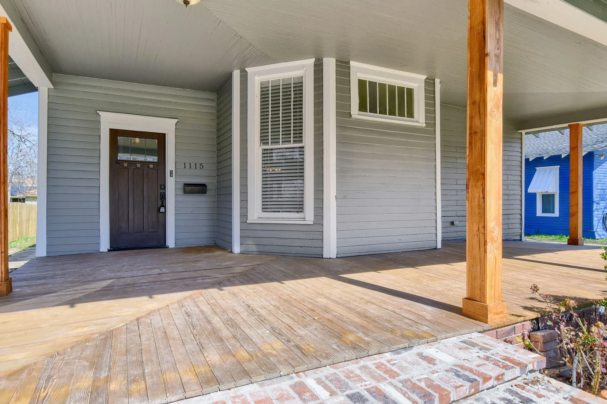 Single Family Residence For Rent in Grayson County , 1115 W Bond Street, Denison, Texas 75020, 4 Bedroom, 2 Bathroom, 1 Garage spaces, 2,078 Sqft, built in 1926, mls#21304459, Real Estate Agent in Denison, Homes For Rent in Grayson county, Homes For Rent in Denison, Realtor in Denison Texas, Real Estate Brokerage Independent Realty Texas, Luminita Cordes Realtor