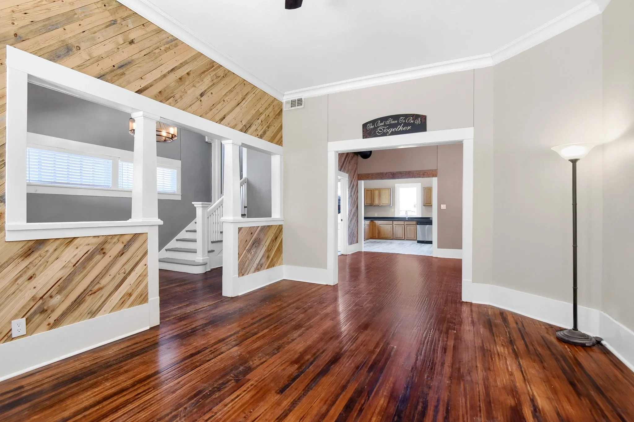 Single Family Residence For Rent in Grayson County , 1115 W Bond Street, Denison, Texas 75020, 4 Bedroom, 2 Bathroom, 1 Garage spaces, 2,078 Sqft, built in 1926, mls#21304459, Real Estate Agent in Denison, Homes For Rent in Grayson county, Homes For Rent in Denison, Realtor in Denison Texas, Real Estate Brokerage Independent Realty Texas, Luminita Cordes Realtor