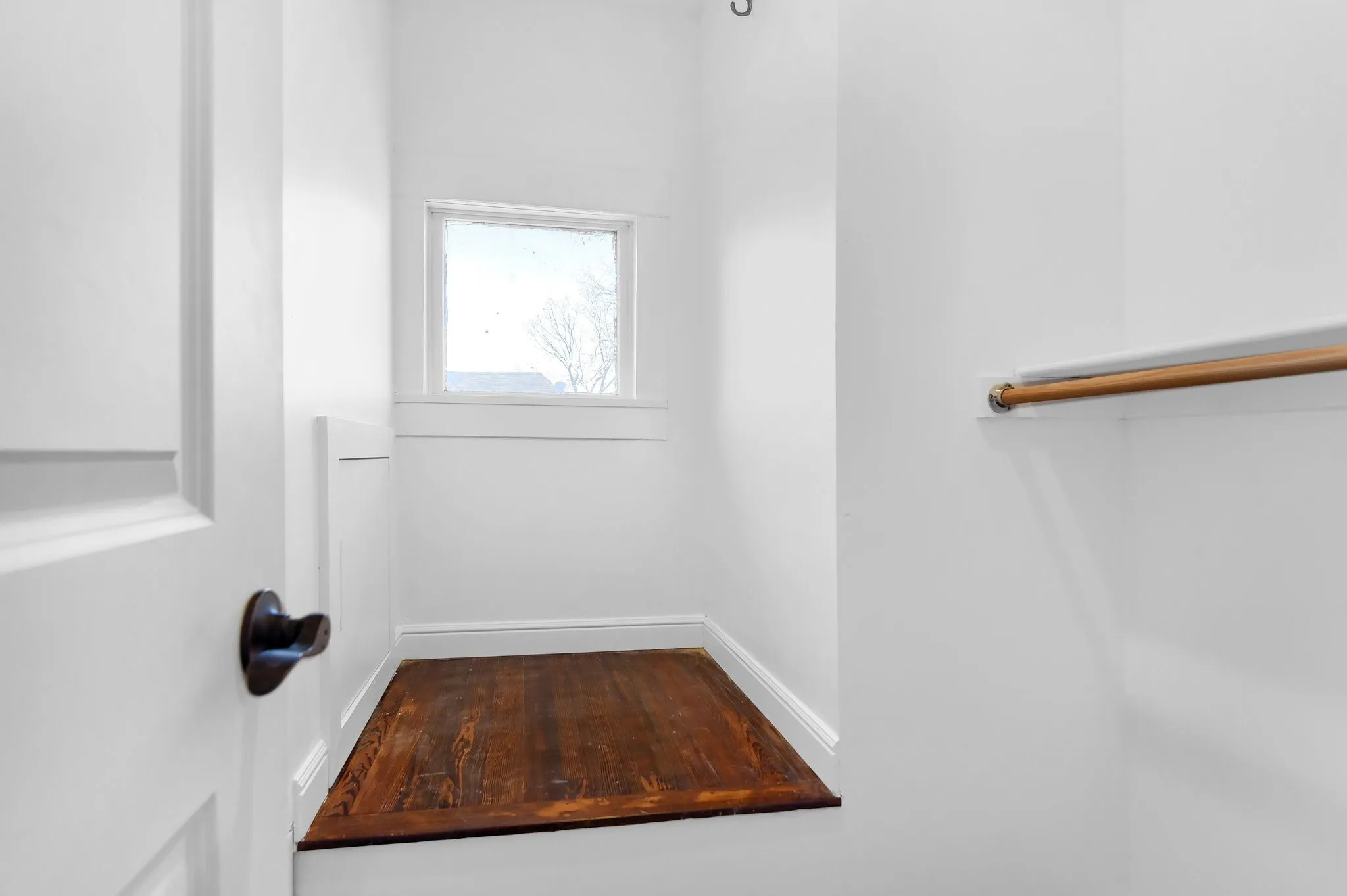 Single Family Residence For Rent in Grayson County , 1115 W Bond Street, Denison, Texas 75020, 4 Bedroom, 2 Bathroom, 1 Garage spaces, 2,078 Sqft, built in 1926, mls#21304459, Real Estate Agent in Denison, Homes For Rent in Grayson county, Homes For Rent in Denison, Realtor in Denison Texas, Real Estate Brokerage Independent Realty Texas, Luminita Cordes Realtor