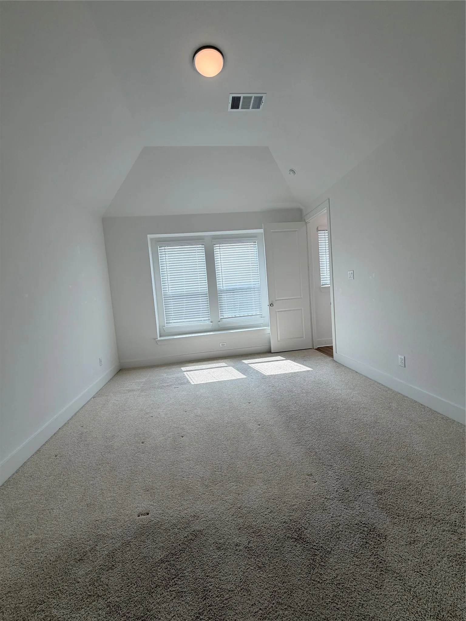 Single Family Residence For Rent in Collin County , 1404 Pintail Place, Celina, Texas 75009, 3 Bedroom, 2 Bathroom, 2 Garage spaces, 1,626 Sqft, built in 2023, mls#21305812, Real Estate Agent in Celina, Homes For Rent in Collin county, Homes For Rent in Celina, Realtor in Celina Texas, Real Estate Brokerage Independent Realty Texas, Luminita Cordes Realtor