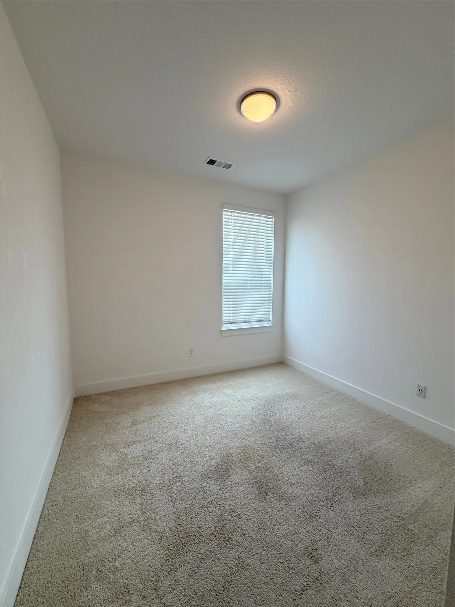 Single Family Residence For Rent in Collin County , 1404 Pintail Place, Celina, Texas 75009, 3 Bedroom, 2 Bathroom, 2 Garage spaces, 1,626 Sqft, built in 2023, mls#21305812, Real Estate Agent in Celina, Homes For Rent in Collin county, Homes For Rent in Celina, Realtor in Celina Texas, Real Estate Brokerage Independent Realty Texas, Luminita Cordes Realtor