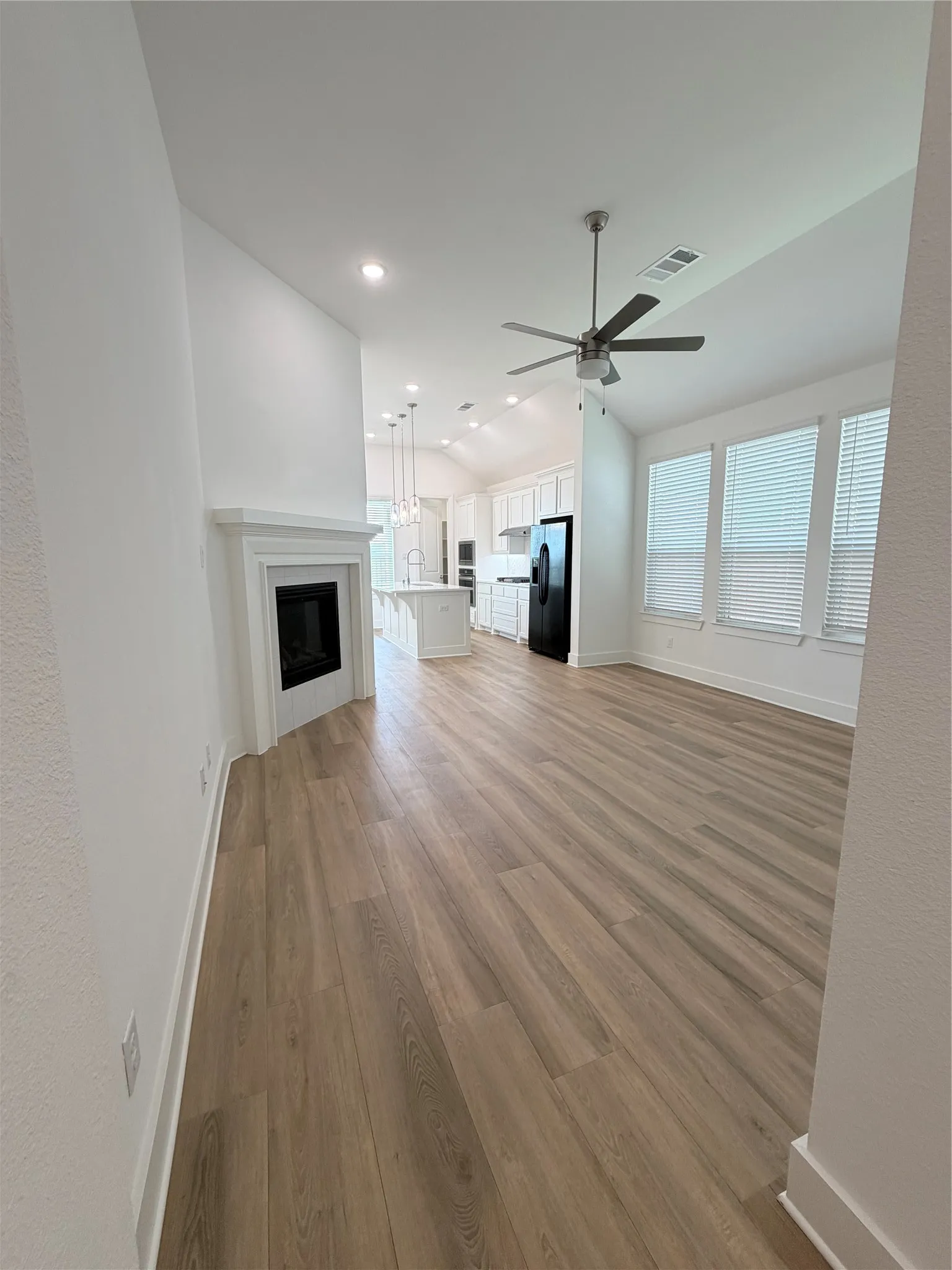 Single Family Residence For Rent in Collin County , 1404 Pintail Place, Celina, Texas 75009, 3 Bedroom, 2 Bathroom, 2 Garage spaces, 1,626 Sqft, built in 2023, mls#21305812, Real Estate Agent in Celina, Homes For Rent in Collin county, Homes For Rent in Celina, Realtor in Celina Texas, Real Estate Brokerage Independent Realty Texas, Luminita Cordes Realtor