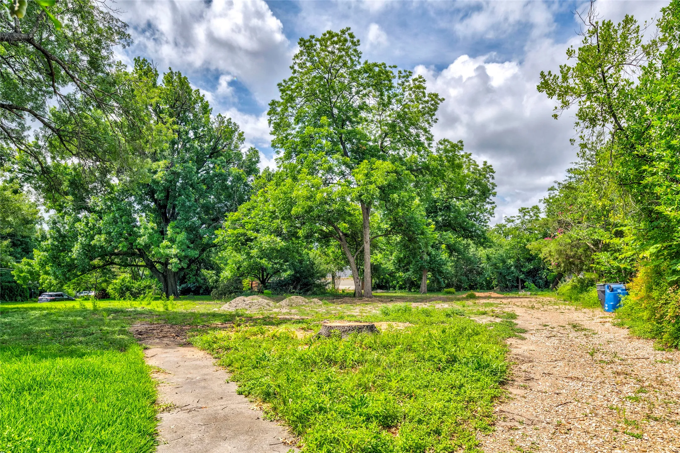 Unimproved Land For Sale in Dallas County , 1539 Bella Vista Drive, Dallas, Texas 75218, 0, 0, Garage spaces, 0 Sqft, built in 1948, mls#21305850, Real Estate Agent in Dallas, Homes For Sale in Dallas county, Homes For Sale in Dallas, Realtor in Dallas Texas, Real Estate Brokerage Independent Realty Texas, Luminita Cordes Realtor