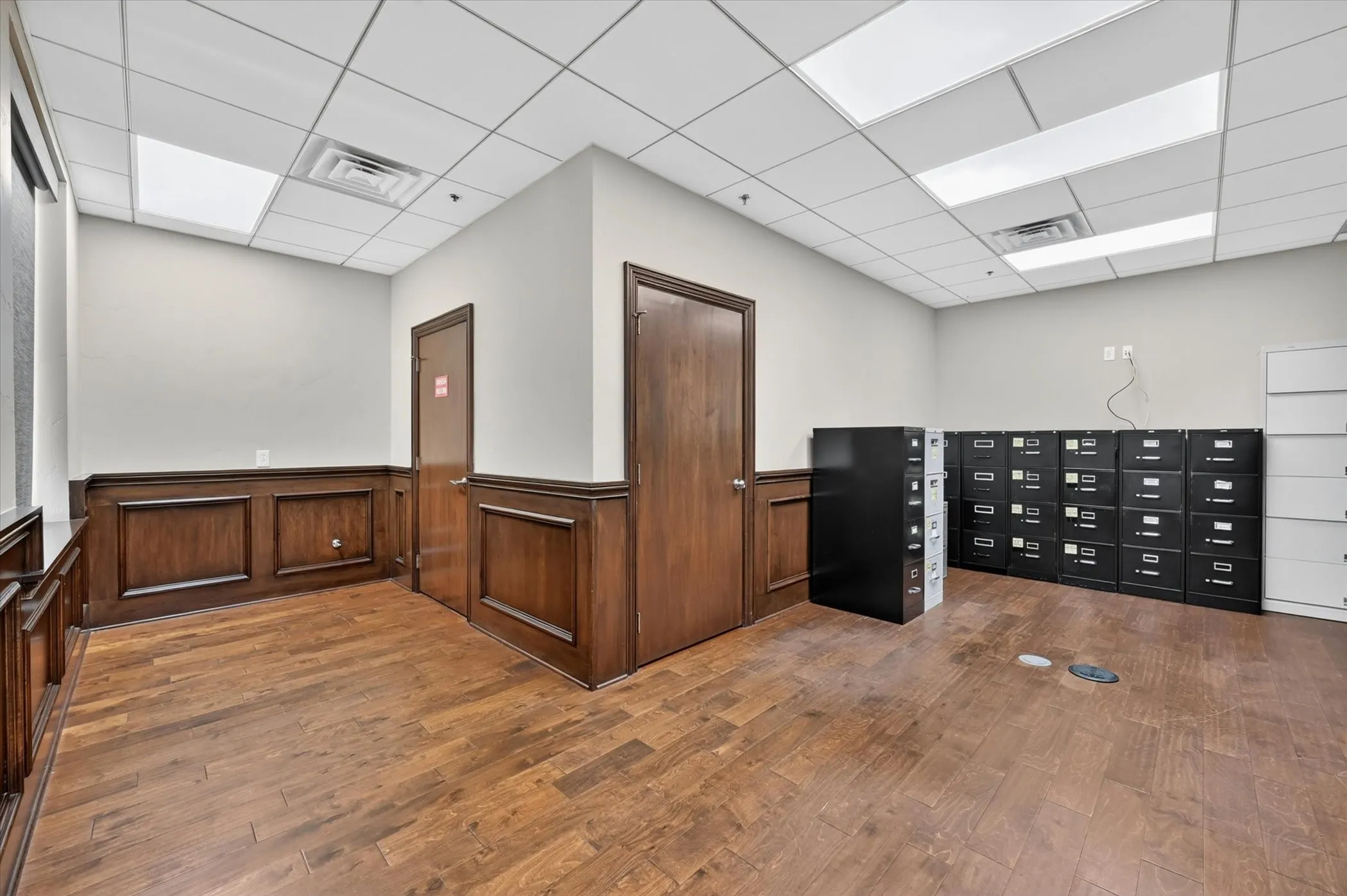 Office For Rent in Denton County , 6200 Stone Hill Farms Parkway, Flower Mound, Texas 75028, 0, 0, Garage spaces, 0 Sqft, built in 2002, mls#21305830, Real Estate Agent in Flower Mound, Homes For Rent in Denton county, Homes For Rent in Flower Mound, Realtor in Flower Mound Texas, Real Estate Brokerage Independent Realty Texas, Luminita Cordes Realtor
