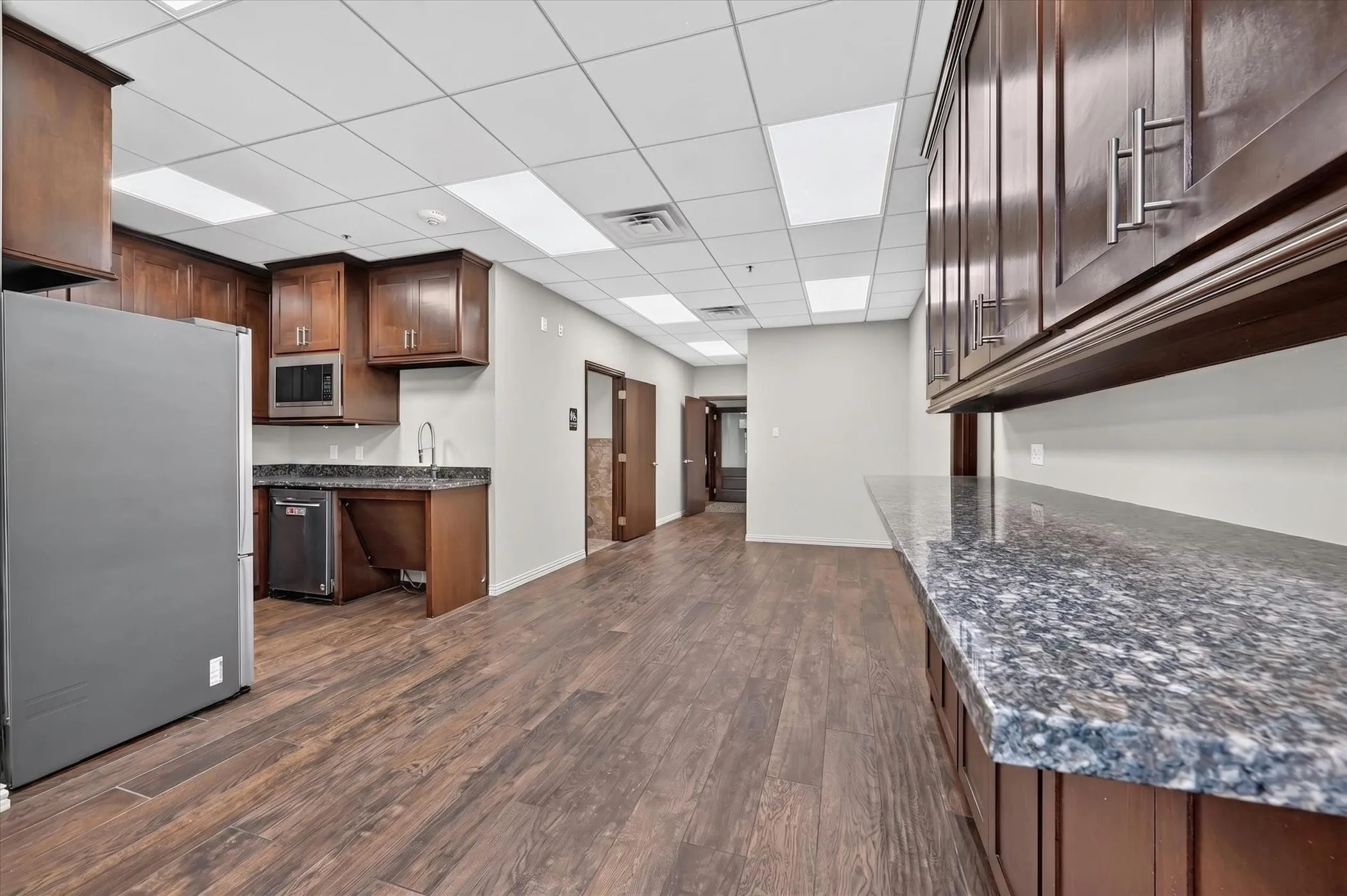 Office For Rent in Denton County , 6200 Stone Hill Farms Parkway, Flower Mound, Texas 75028, 0, 0, Garage spaces, 0 Sqft, built in 2002, mls#21305830, Real Estate Agent in Flower Mound, Homes For Rent in Denton county, Homes For Rent in Flower Mound, Realtor in Flower Mound Texas, Real Estate Brokerage Independent Realty Texas, Luminita Cordes Realtor