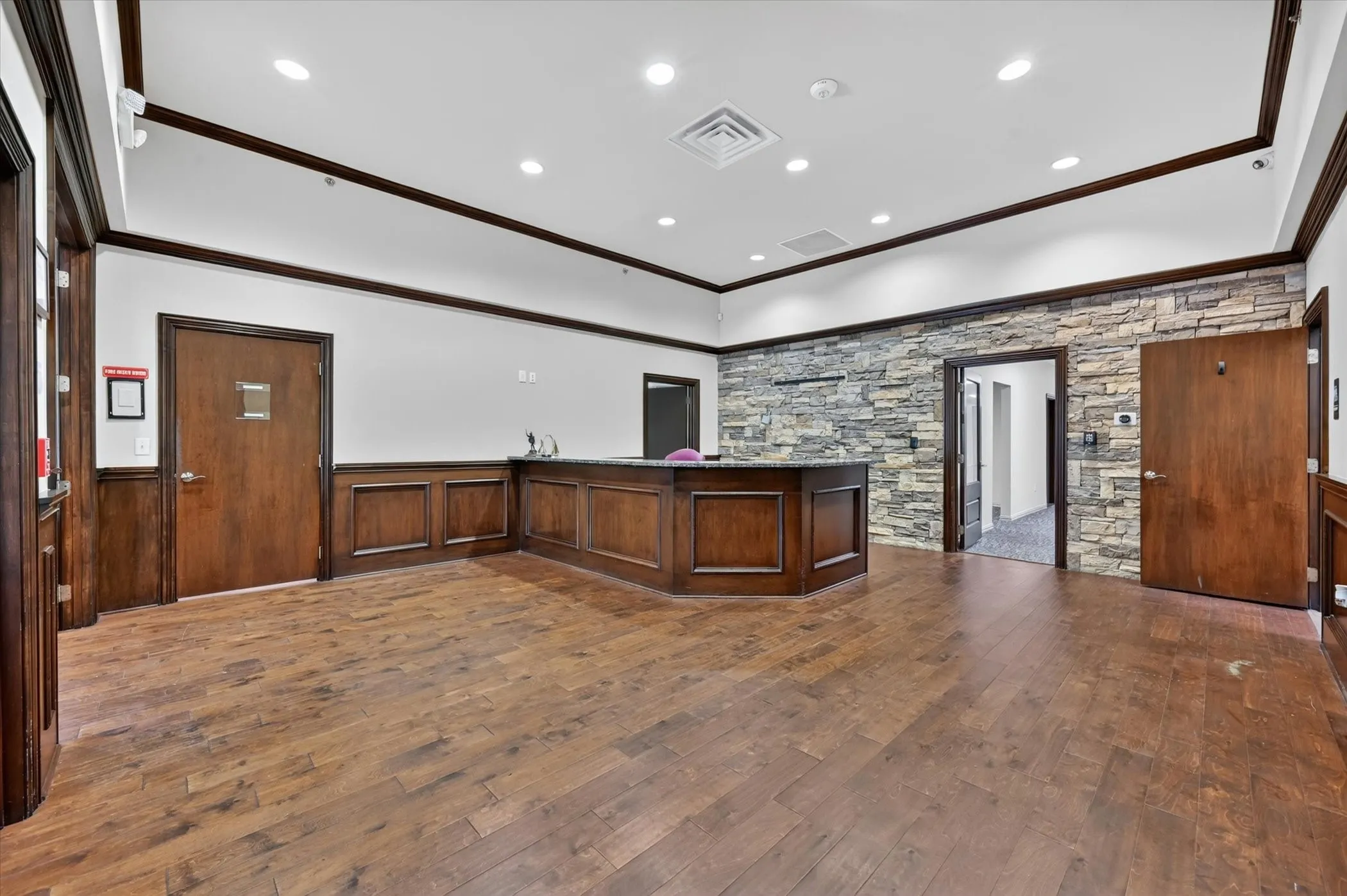 Office For Rent in Denton County , 6200 Stone Hill Farms Parkway, Flower Mound, Texas 75028, 0, 0, Garage spaces, 0 Sqft, built in 2002, mls#21305830, Real Estate Agent in Flower Mound, Homes For Rent in Denton county, Homes For Rent in Flower Mound, Realtor in Flower Mound Texas, Real Estate Brokerage Independent Realty Texas, Luminita Cordes Realtor