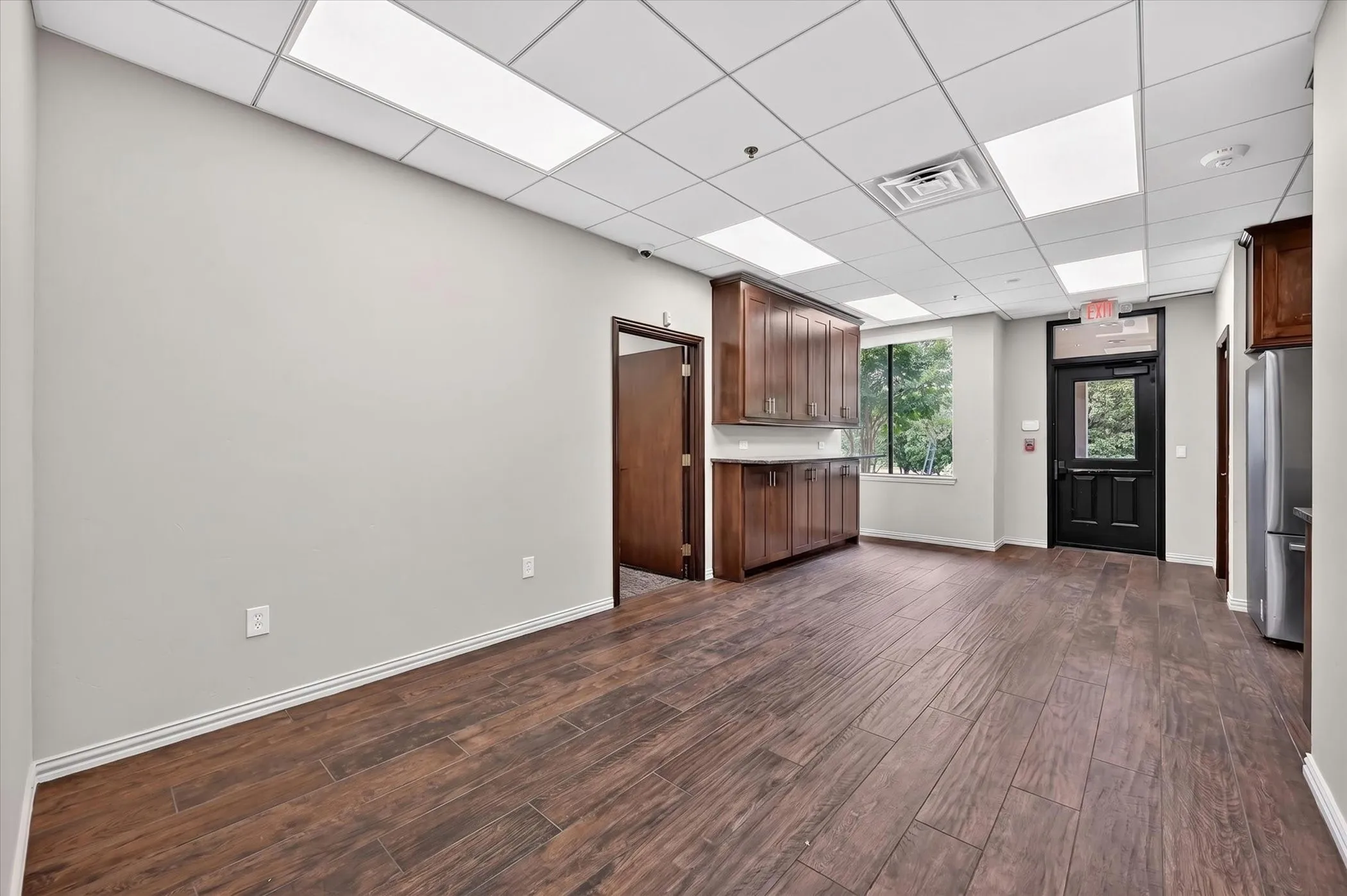 Office For Rent in Denton County , 6200 Stone Hill Farms Parkway, Flower Mound, Texas 75028, 0, 0, Garage spaces, 0 Sqft, built in 2002, mls#21305830, Real Estate Agent in Flower Mound, Homes For Rent in Denton county, Homes For Rent in Flower Mound, Realtor in Flower Mound Texas, Real Estate Brokerage Independent Realty Texas, Luminita Cordes Realtor