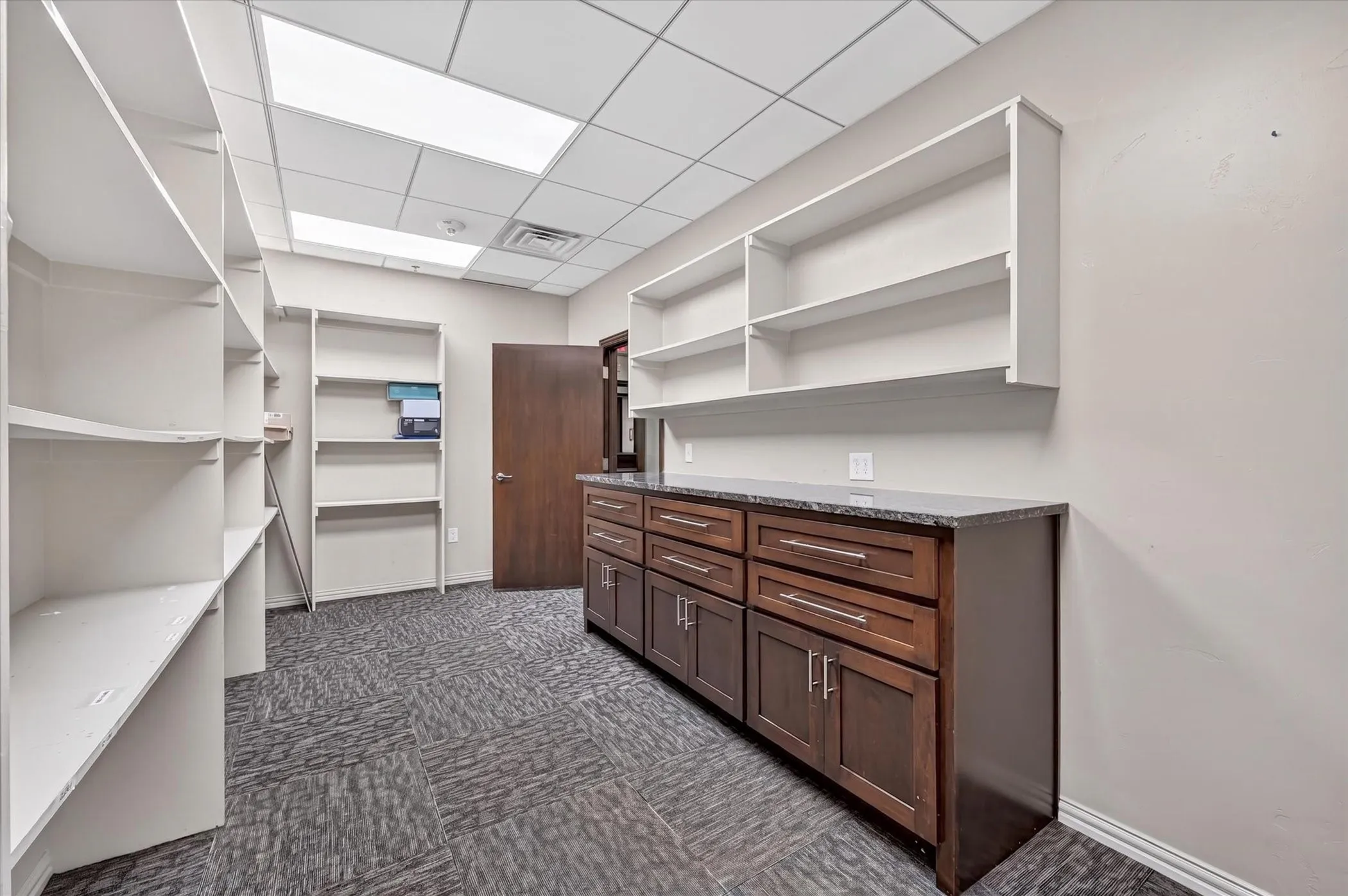 Office For Rent in Denton County , 6200 Stone Hill Farms Parkway, Flower Mound, Texas 75028, 0, 0, Garage spaces, 0 Sqft, built in 2002, mls#21305830, Real Estate Agent in Flower Mound, Homes For Rent in Denton county, Homes For Rent in Flower Mound, Realtor in Flower Mound Texas, Real Estate Brokerage Independent Realty Texas, Luminita Cordes Realtor