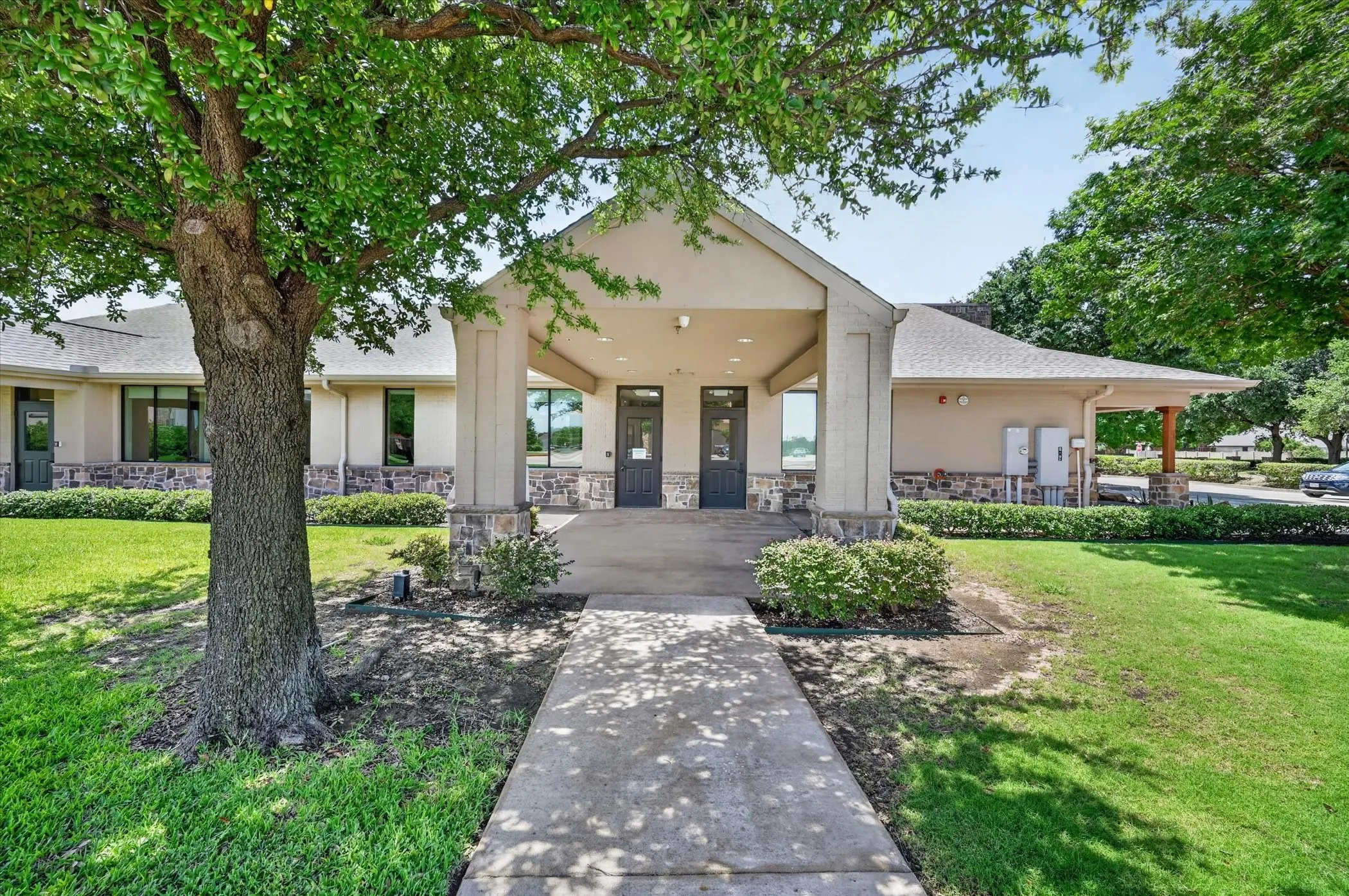 Office For Rent in Denton County , 6200 Stone Hill Farms Parkway, Flower Mound, Texas 75028, 0, 0, Garage spaces, 0 Sqft, built in 2002, mls#21305830, Real Estate Agent in Flower Mound, Homes For Rent in Denton county, Homes For Rent in Flower Mound, Realtor in Flower Mound Texas, Real Estate Brokerage Independent Realty Texas, Luminita Cordes Realtor