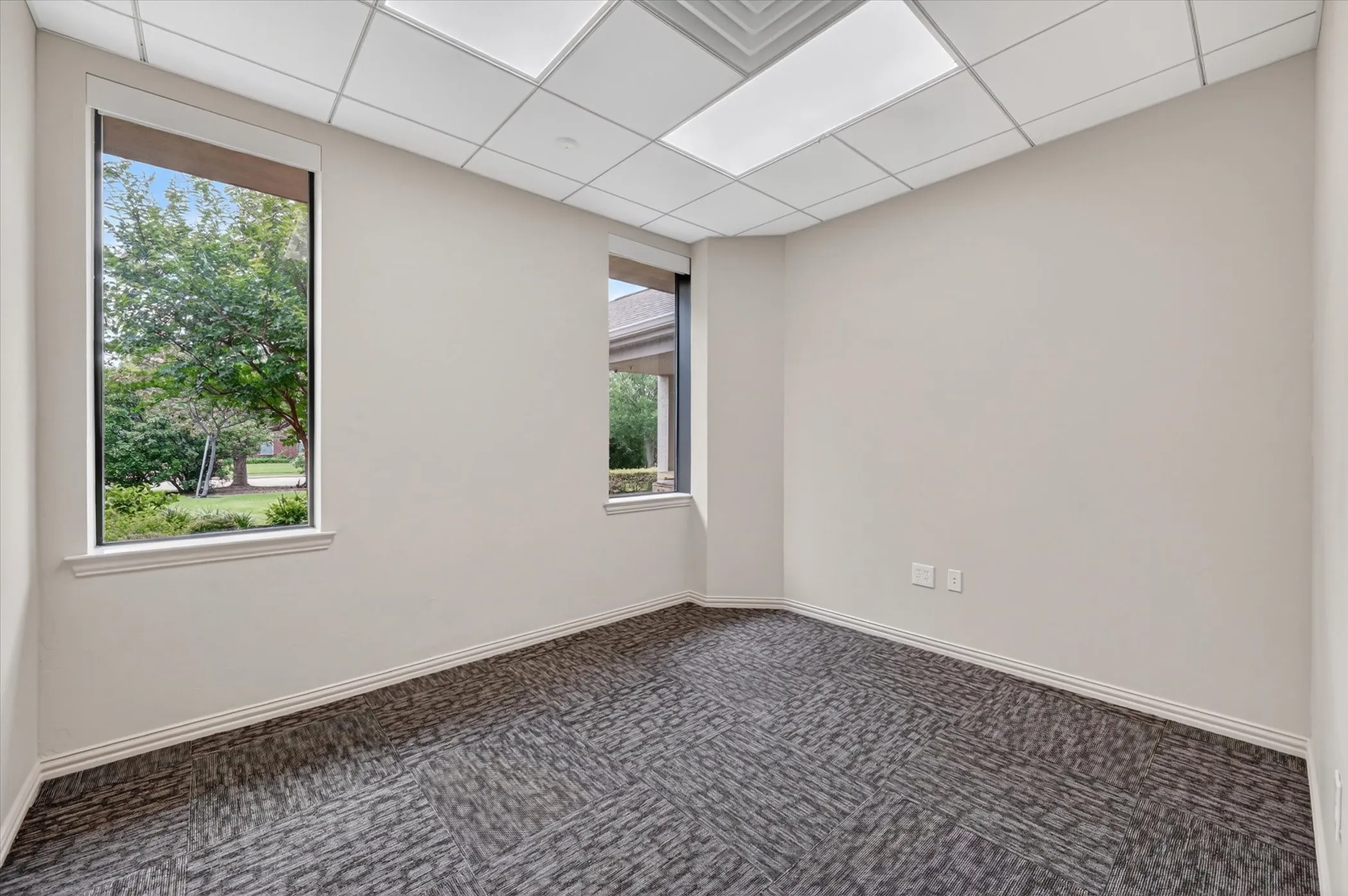 Office For Rent in Denton County , 6200 Stone Hill Farms Parkway, Flower Mound, Texas 75028, 0, 0, Garage spaces, 0 Sqft, built in 2002, mls#21305830, Real Estate Agent in Flower Mound, Homes For Rent in Denton county, Homes For Rent in Flower Mound, Realtor in Flower Mound Texas, Real Estate Brokerage Independent Realty Texas, Luminita Cordes Realtor