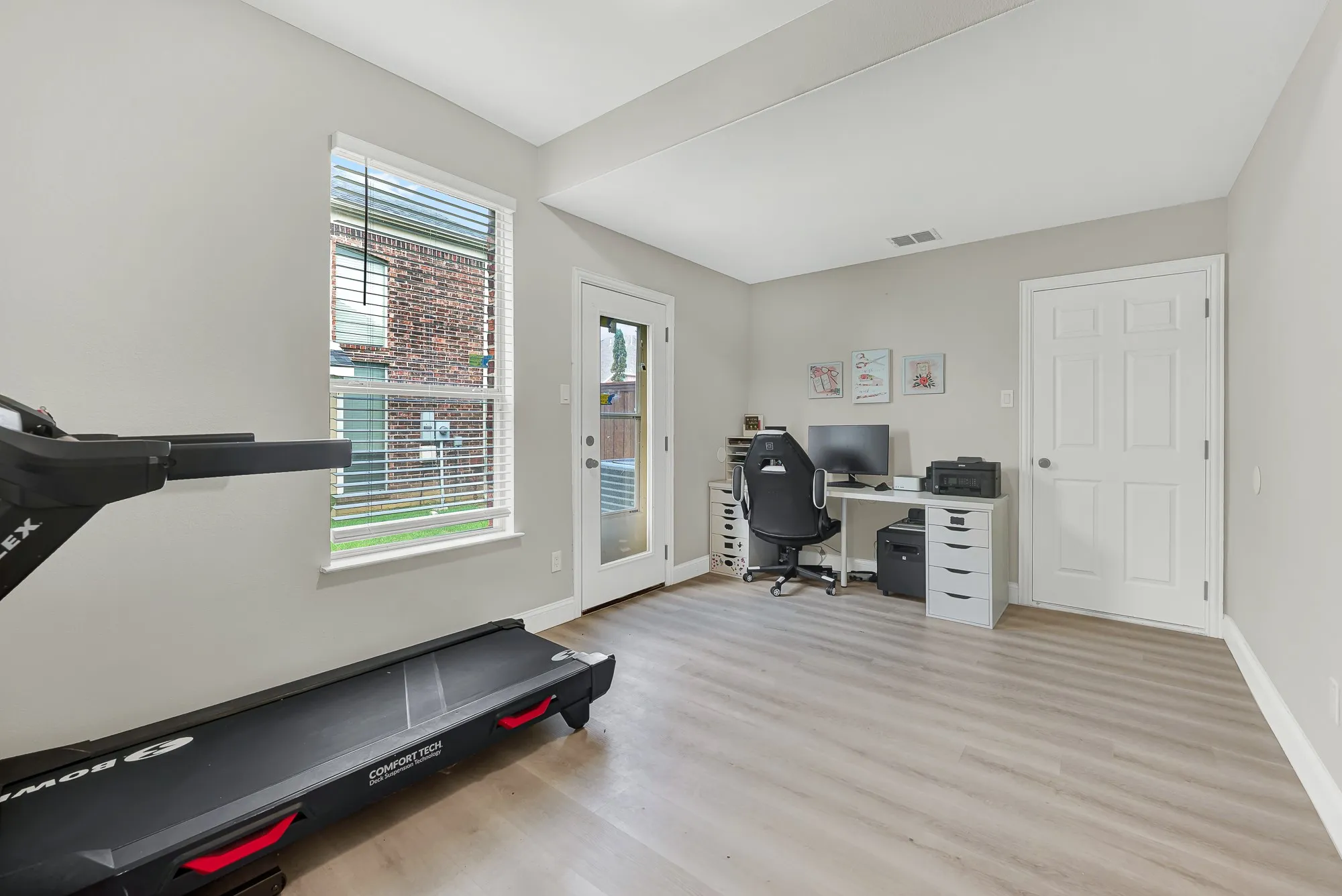 Flex Room