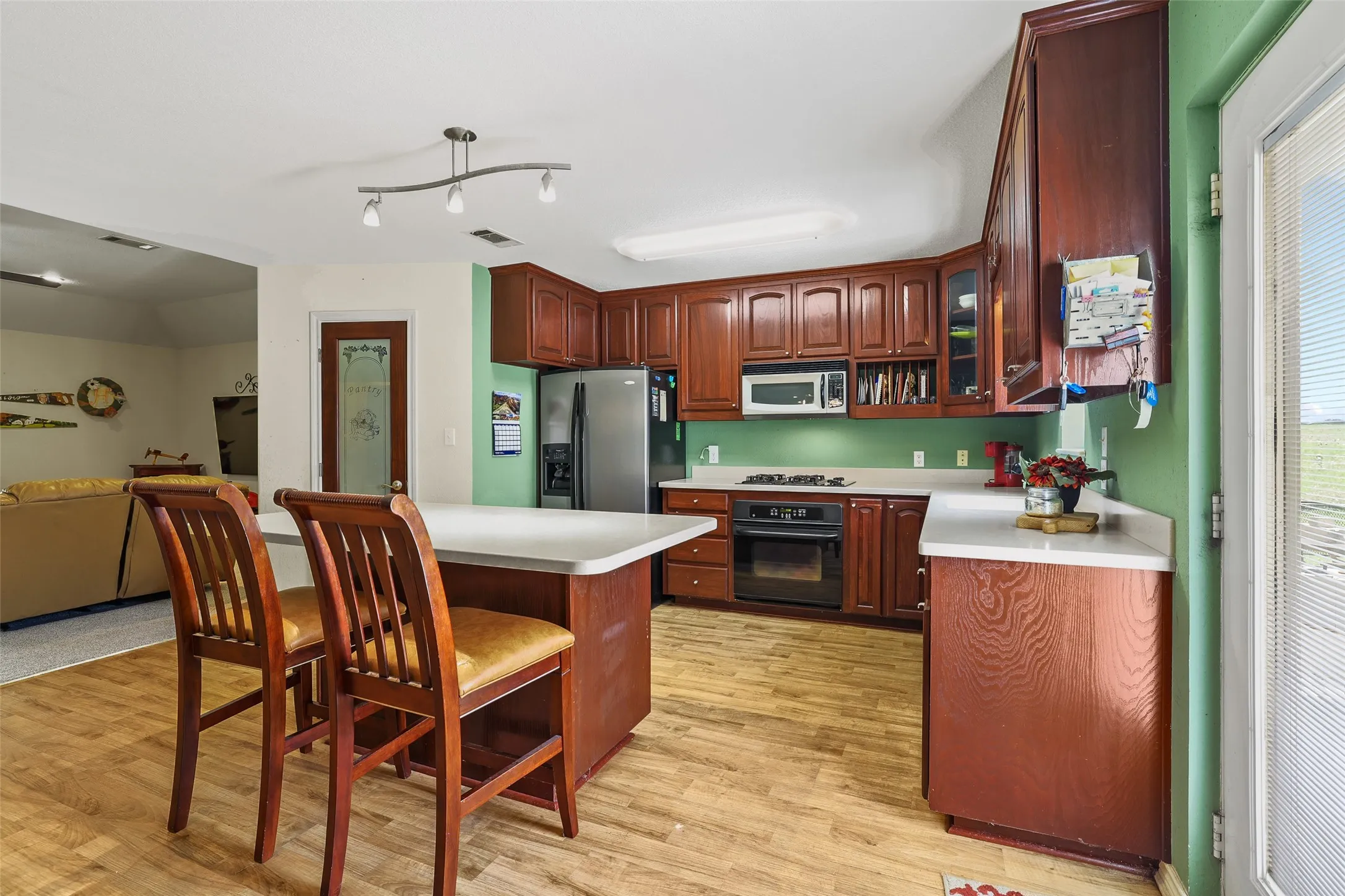 Large open kitchen area
