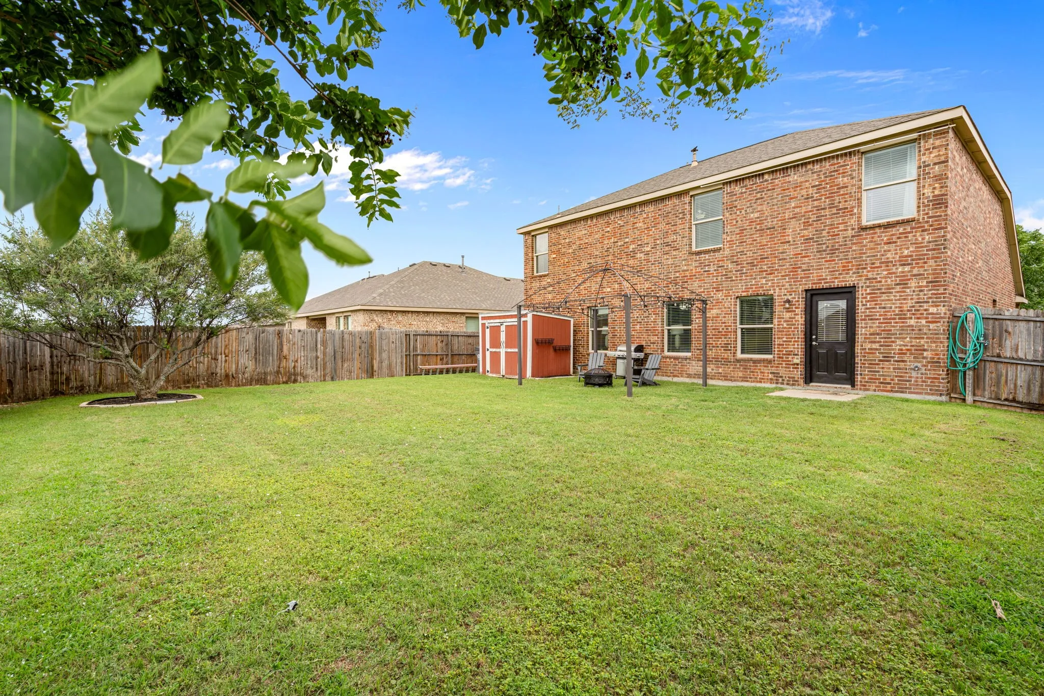 Single Family Residence For Sale in Collin County , 433 Andalusian Trail, Celina, Texas 75009, 4 Bedroom, 3 Bathroom, 2 Garage spaces, 2,119 Sqft, built in 2014, mls#21304259, Real Estate Agent in Celina, Homes For Sale in Collin county, Homes For Sale in Celina, Realtor in Celina Texas, Real Estate Brokerage Independent Realty Texas, Luminita Cordes Realtor