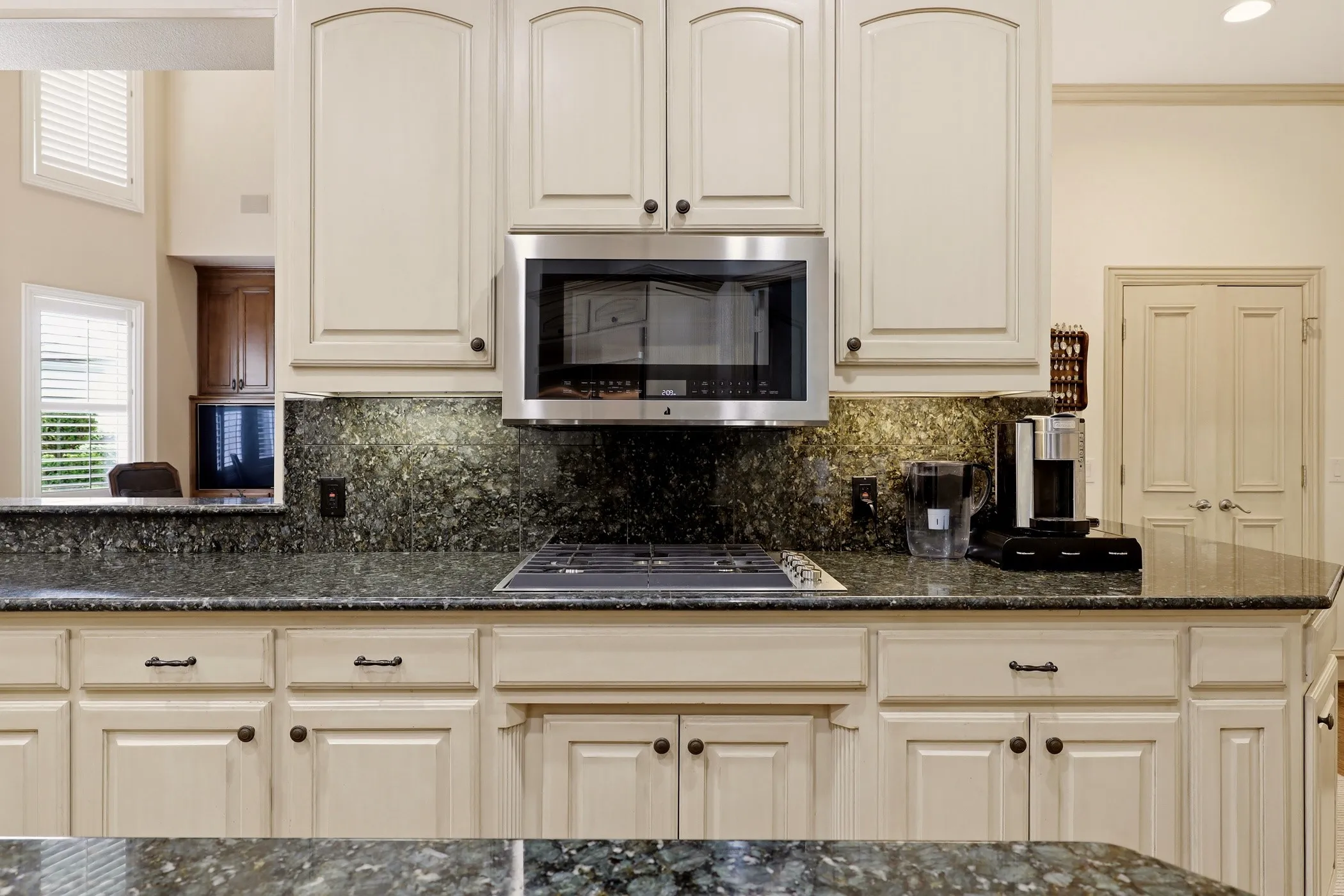 Single Family Residence For Sale in Collin County , 2708 Anders Lane, Plano, Texas 75093, 5 Bedroom, 5 Bathroom, 3 Garage spaces, 4,728 Sqft, built in 1997, mls#21305803, Real Estate Agent in Plano, Homes For Sale in Collin county, Homes For Sale in Plano, Realtor in Plano Texas, Real Estate Brokerage Independent Realty Texas, Luminita Cordes Realtor