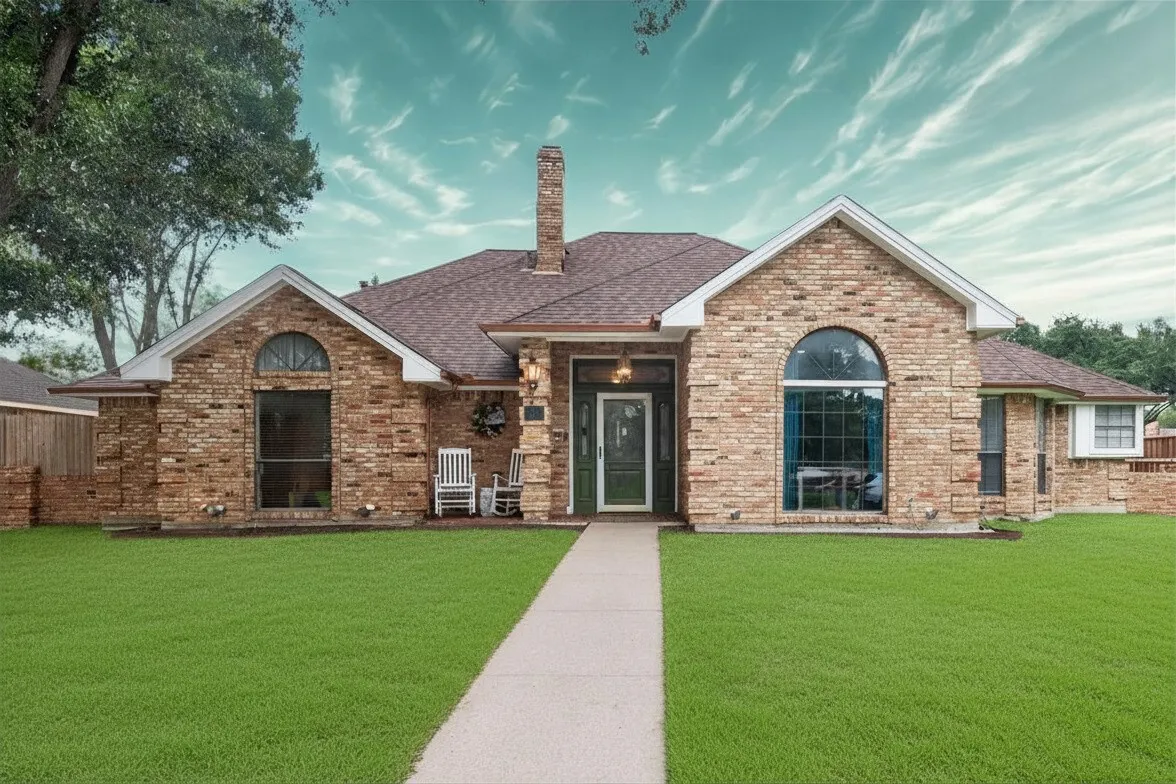 Single Family Residence For Sale in Dallas County , 919 Huntington Drive, Duncanville, Texas 75137, 3 Bedroom, 3 Bathroom, 2 Garage spaces, 2,763 Sqft, built in 1985, mls#21305310, Real Estate Agent in Duncanville, Homes For Sale in Dallas county, Homes For Sale in Duncanville, Realtor in Duncanville Texas, Real Estate Brokerage Independent Realty Texas, Luminita Cordes Realtor