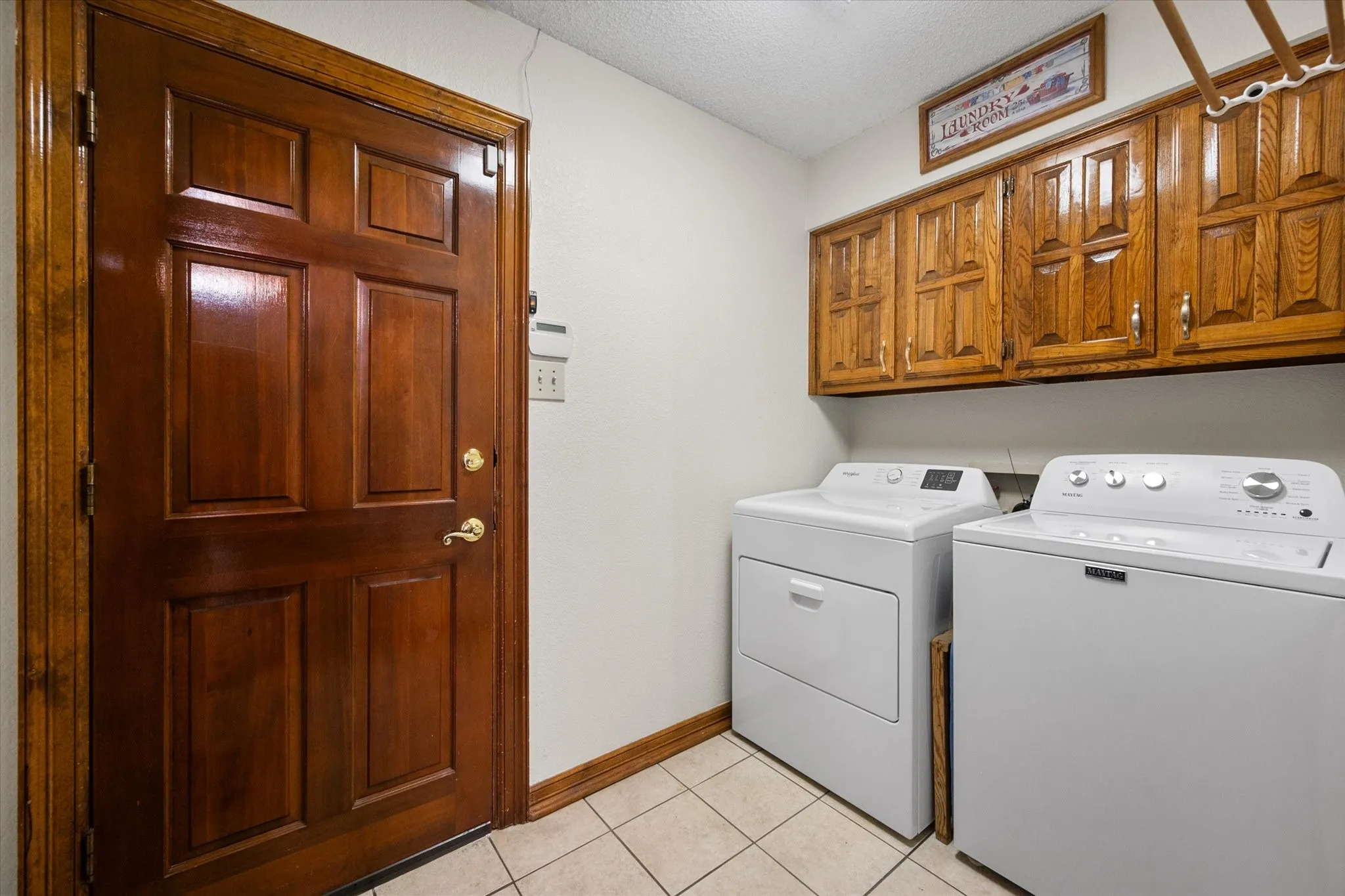 Single Family Residence For Sale in Dallas County , 919 Huntington Drive, Duncanville, Texas 75137, 3 Bedroom, 3 Bathroom, 2 Garage spaces, 2,763 Sqft, built in 1985, mls#21305310, Real Estate Agent in Duncanville, Homes For Sale in Dallas county, Homes For Sale in Duncanville, Realtor in Duncanville Texas, Real Estate Brokerage Independent Realty Texas, Luminita Cordes Realtor