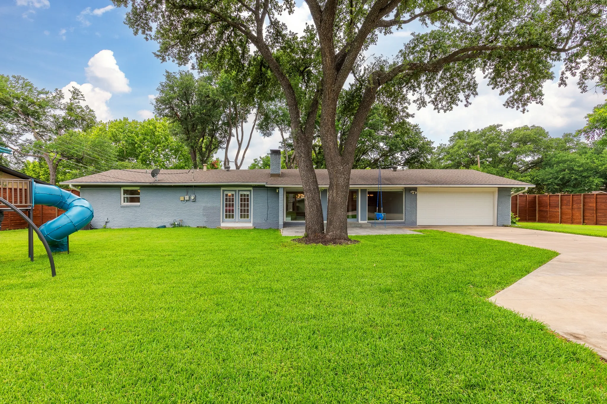 Single Family Residence For Sale in Dallas County , 3672 Midpines Drive, Dallas, Texas 75229, 4 Bedroom, 3 Bathroom, 2 Garage spaces, 2,148 Sqft, built in 1959, mls#21304880, Real Estate Agent in Dallas, Homes For Sale in Dallas county, Homes For Sale in Dallas, Realtor in Dallas Texas, Real Estate Brokerage Independent Realty Texas, Luminita Cordes Realtor