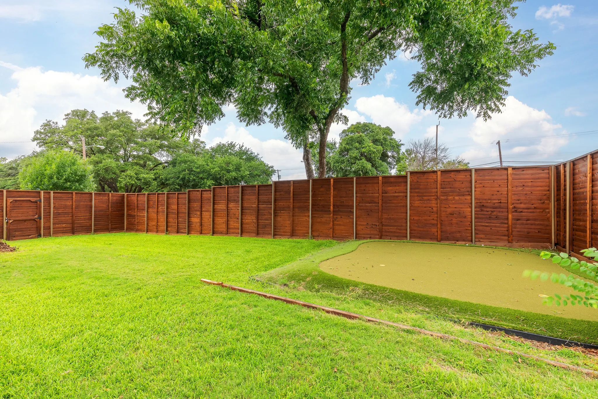 Single Family Residence For Sale in Dallas County , 3672 Midpines Drive, Dallas, Texas 75229, 4 Bedroom, 3 Bathroom, 2 Garage spaces, 2,148 Sqft, built in 1959, mls#21304880, Real Estate Agent in Dallas, Homes For Sale in Dallas county, Homes For Sale in Dallas, Realtor in Dallas Texas, Real Estate Brokerage Independent Realty Texas, Luminita Cordes Realtor