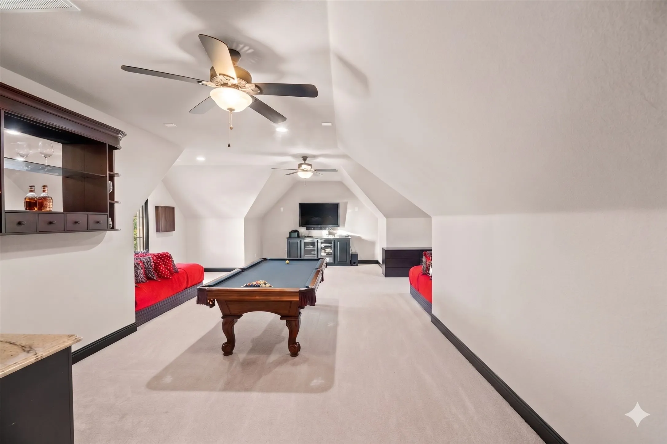 Single Family Residence For Sale in Navarro County , 146 SE County Road 2230k, Corsicana, Texas 75109, 5 Bedroom, 6 Bathroom, 3 Garage spaces, 4,005 Sqft, built in 2013, mls#21302064, Real Estate Agent in Corsicana, Homes For Sale in Navarro county, Homes For Sale in Corsicana, Realtor in Corsicana Texas, Real Estate Brokerage Independent Realty Texas, Luminita Cordes Realtor