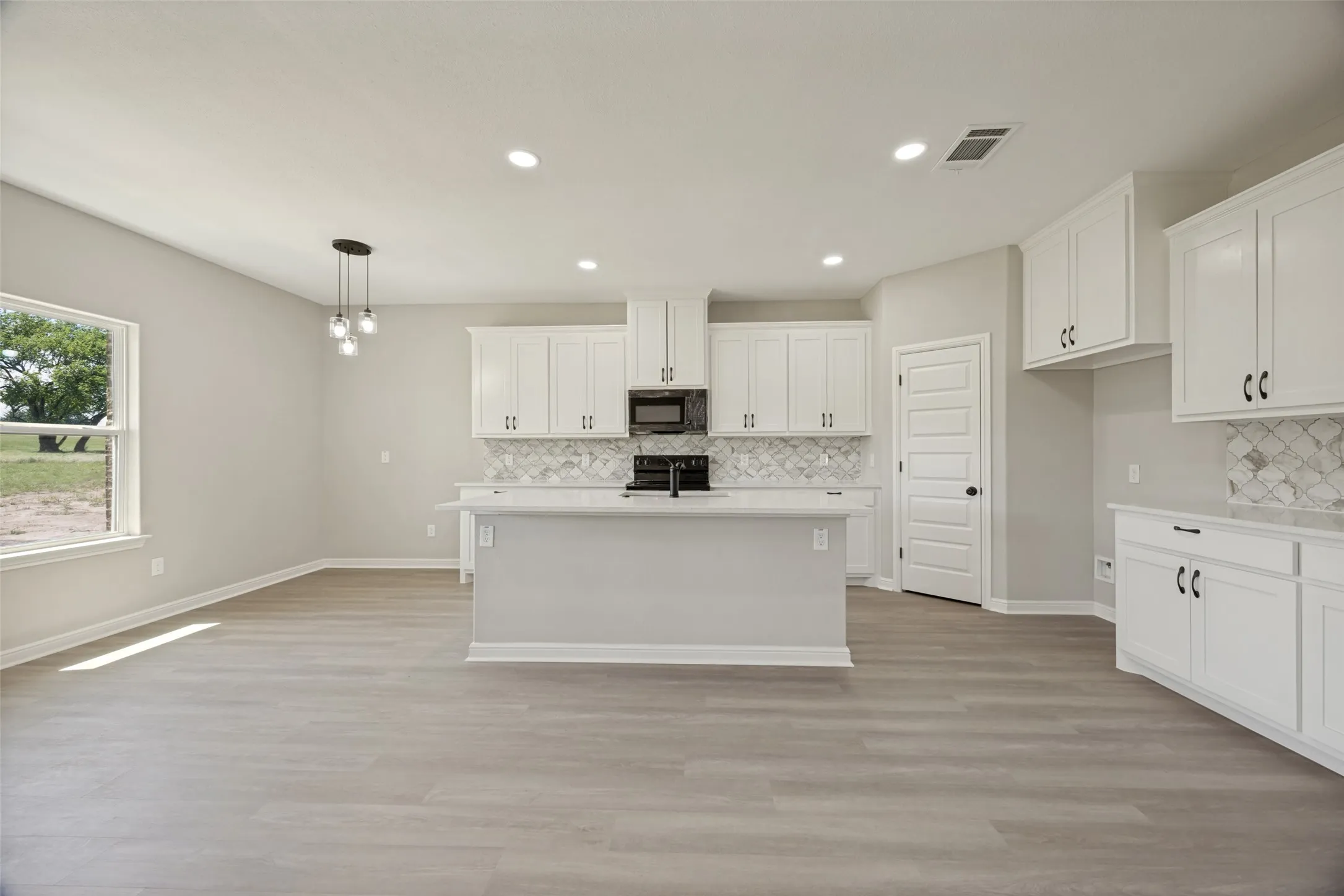 Single Family Residence For Sale in Fannin County , 1948 County Road 1255, Savoy, Texas 75479, 4 Bedroom, 2 Bathroom, 2 Garage spaces, 1,823 Sqft, built in 2025, mls#21297777, Real Estate Agent in Savoy, Homes For Sale in Fannin county, Homes For Sale in Savoy, Realtor in Savoy Texas, Real Estate Brokerage Independent Realty Texas, Luminita Cordes Realtor