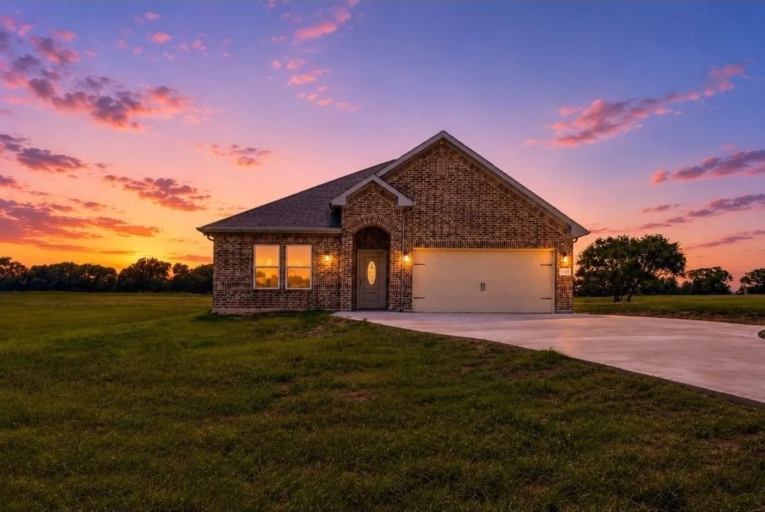 Single Family Residence For Sale in Fannin County , 1948 County Road 1255, Savoy, Texas 75479, 4 Bedroom, 2 Bathroom, 2 Garage spaces, 1,823 Sqft, built in 2025, mls#21297777, Real Estate Agent in Savoy, Homes For Sale in Fannin county, Homes For Sale in Savoy, Realtor in Savoy Texas, Real Estate Brokerage Independent Realty Texas, Luminita Cordes Realtor