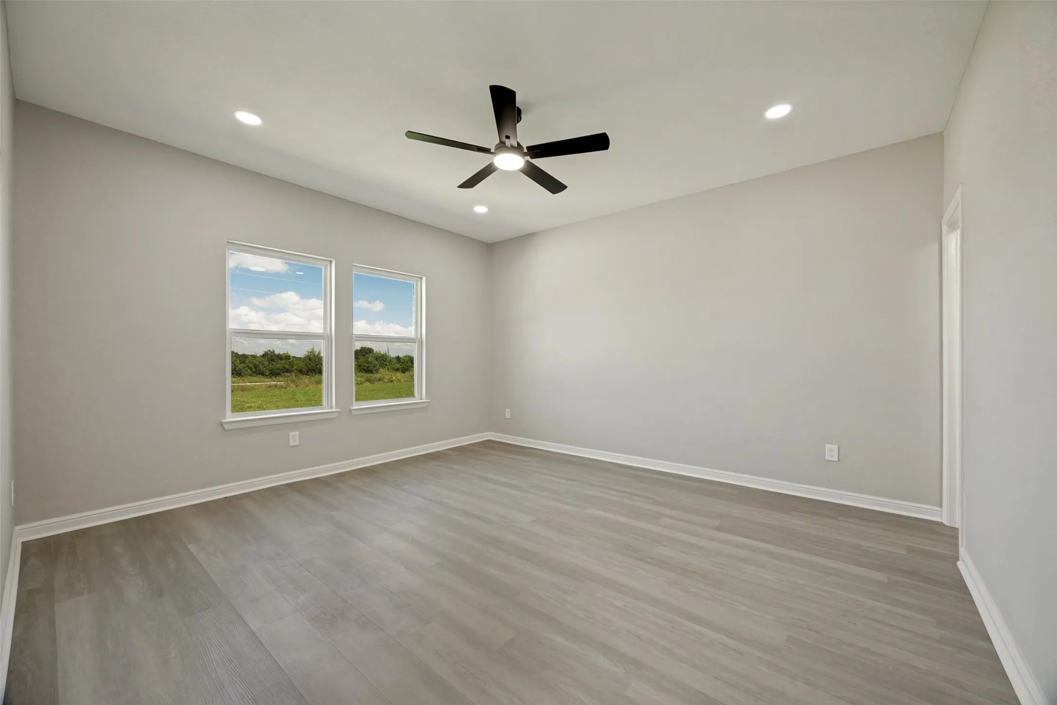 Single Family Residence For Sale in Fannin County , 1948 County Road 1255, Savoy, Texas 75479, 4 Bedroom, 2 Bathroom, 2 Garage spaces, 1,823 Sqft, built in 2025, mls#21297777, Real Estate Agent in Savoy, Homes For Sale in Fannin county, Homes For Sale in Savoy, Realtor in Savoy Texas, Real Estate Brokerage Independent Realty Texas, Luminita Cordes Realtor
