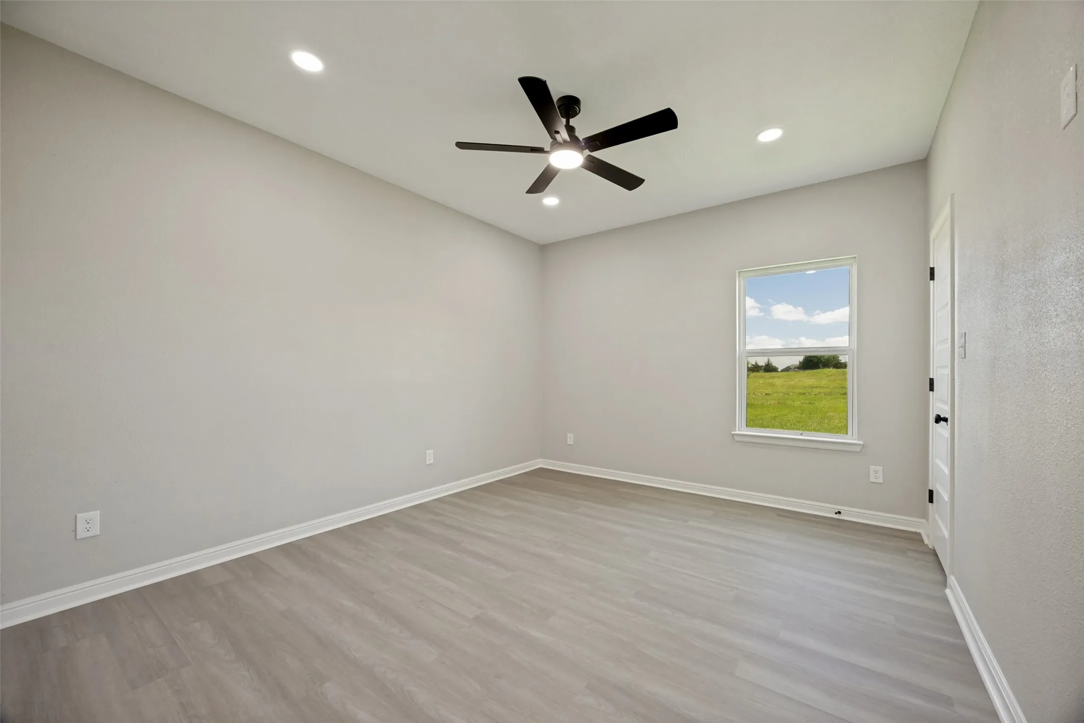 Single Family Residence For Sale in Fannin County , 1948 County Road 1255, Savoy, Texas 75479, 4 Bedroom, 2 Bathroom, 2 Garage spaces, 1,823 Sqft, built in 2025, mls#21297777, Real Estate Agent in Savoy, Homes For Sale in Fannin county, Homes For Sale in Savoy, Realtor in Savoy Texas, Real Estate Brokerage Independent Realty Texas, Luminita Cordes Realtor