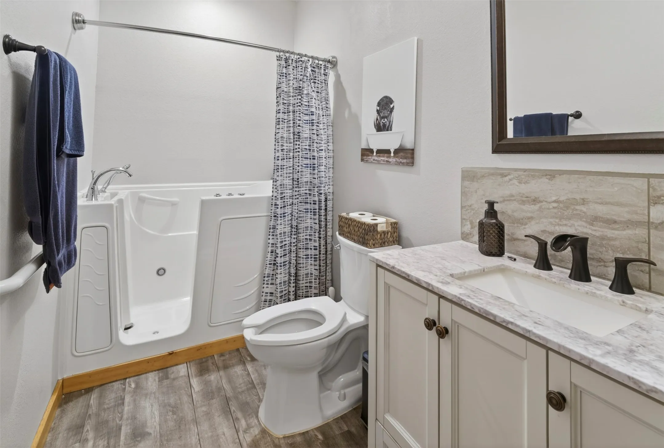 Single Family Residence For Sale in Denton County , 2270 Mitchell Road, Krum, Texas 76249, 3 Bedroom, 2 Bathroom, 2 Garage spaces, 1,736 Sqft, built in 2018, mls#21299539, Real Estate Agent in Krum, Homes For Sale in Denton county, Homes For Sale in Krum, Realtor in Krum Texas, Real Estate Brokerage Independent Realty Texas, Luminita Cordes Realtor