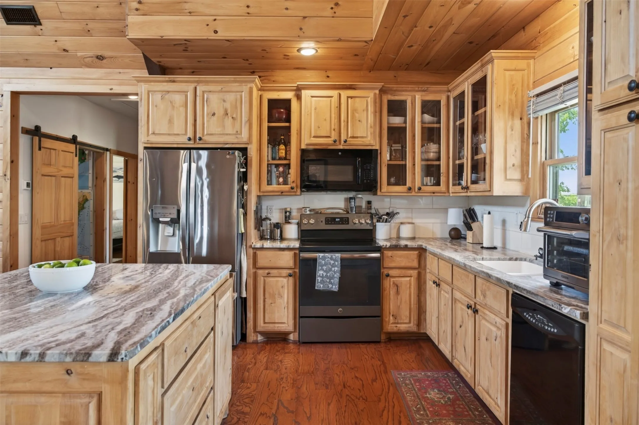 Single Family Residence For Sale in Denton County , 2270 Mitchell Road, Krum, Texas 76249, 3 Bedroom, 2 Bathroom, 2 Garage spaces, 1,736 Sqft, built in 2018, mls#21299539, Real Estate Agent in Krum, Homes For Sale in Denton county, Homes For Sale in Krum, Realtor in Krum Texas, Real Estate Brokerage Independent Realty Texas, Luminita Cordes Realtor