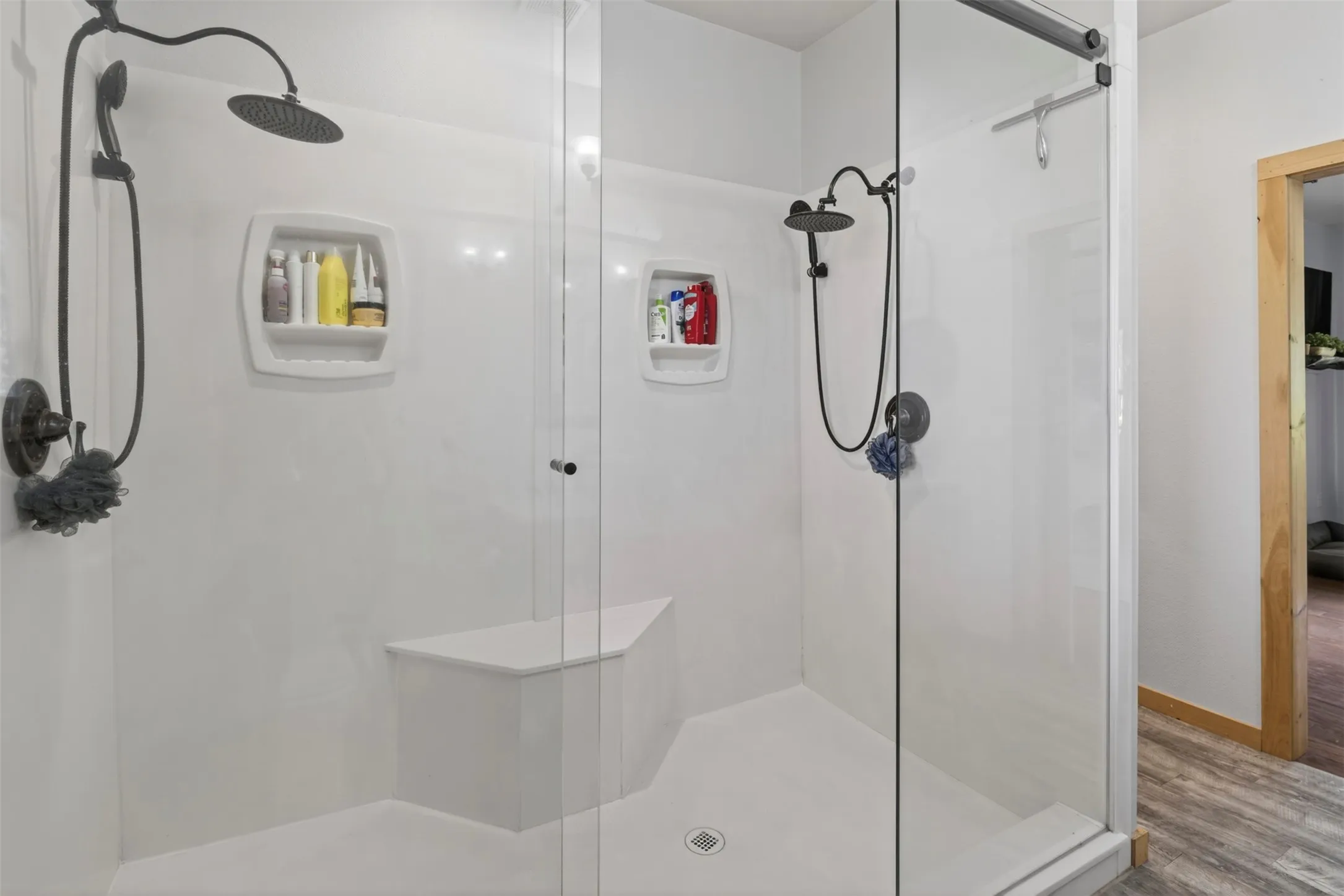 Single Family Residence For Sale in Denton County , 2270 Mitchell Road, Krum, Texas 76249, 3 Bedroom, 2 Bathroom, 2 Garage spaces, 1,736 Sqft, built in 2018, mls#21299539, Real Estate Agent in Krum, Homes For Sale in Denton county, Homes For Sale in Krum, Realtor in Krum Texas, Real Estate Brokerage Independent Realty Texas, Luminita Cordes Realtor