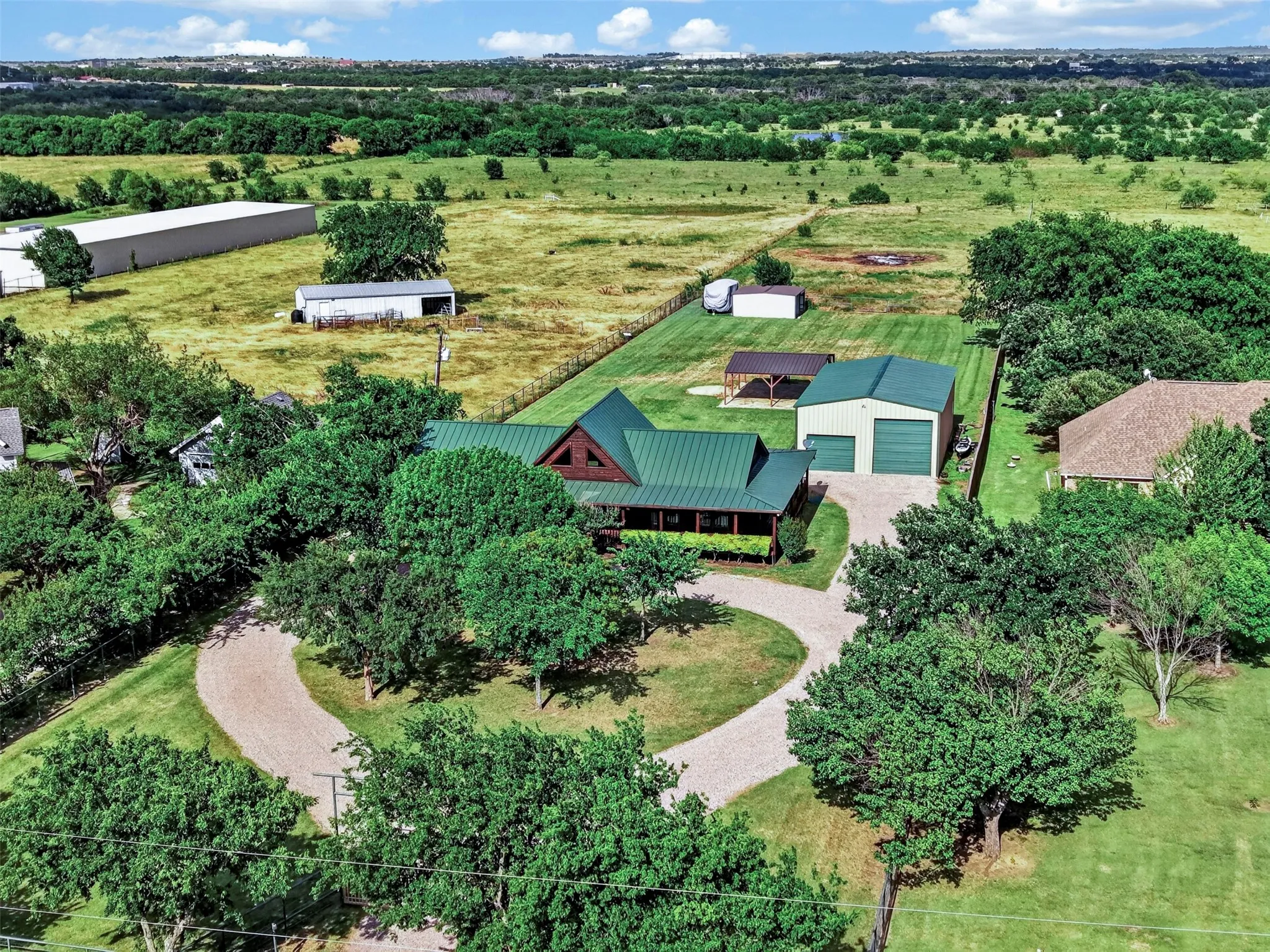 Single Family Residence For Sale in Denton County , 2270 Mitchell Road, Krum, Texas 76249, 3 Bedroom, 2 Bathroom, 2 Garage spaces, 1,736 Sqft, built in 2018, mls#21299539, Real Estate Agent in Krum, Homes For Sale in Denton county, Homes For Sale in Krum, Realtor in Krum Texas, Real Estate Brokerage Independent Realty Texas, Luminita Cordes Realtor