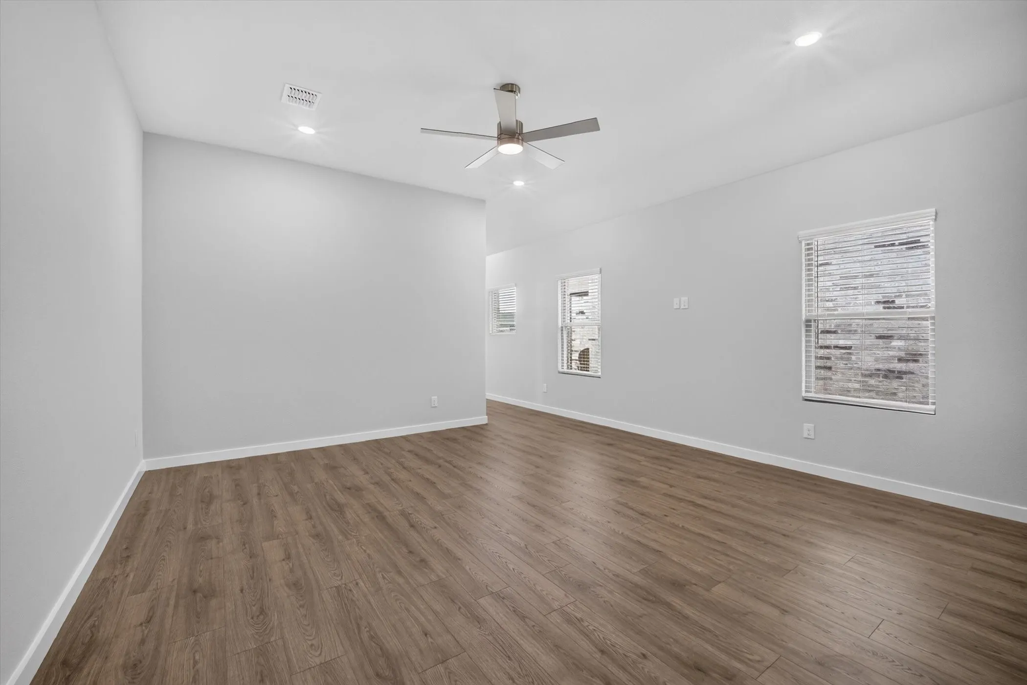 Single Family Residence For Rent in Collin County , 120 Greenbriar Drive, Princeton, Texas 75071, 3 Bedroom, 2 Bathroom, 2 Garage spaces, 1,662 Sqft, built in 2026, mls#21305884, Real Estate Agent in Princeton, Homes For Rent in Collin county, Homes For Rent in Princeton, Realtor in Princeton Texas, Real Estate Brokerage Independent Realty Texas, Luminita Cordes Realtor