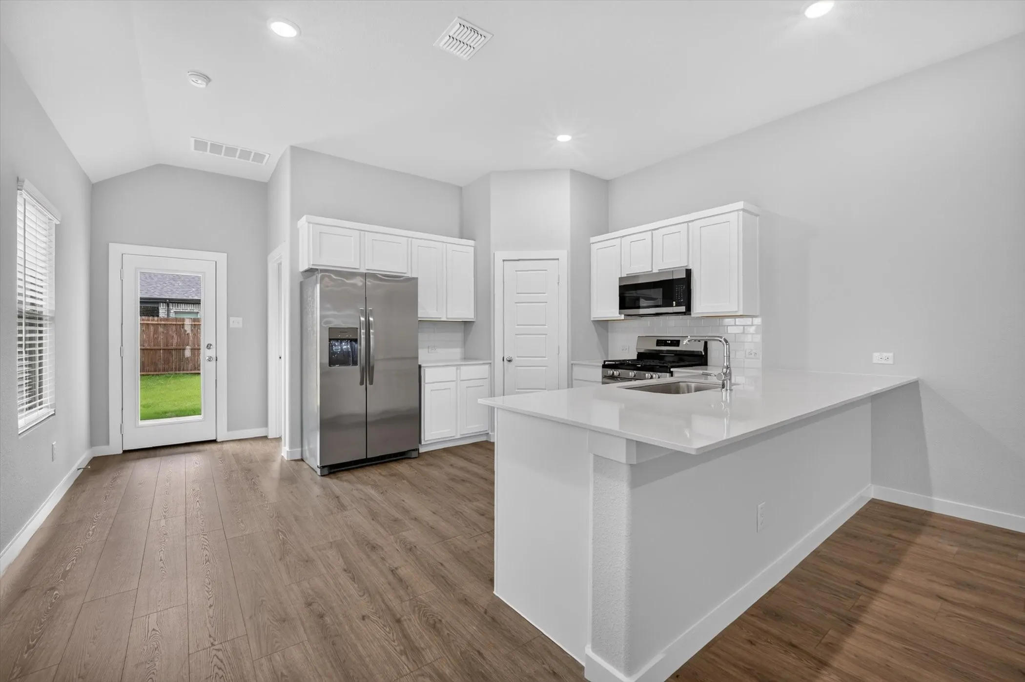 Single Family Residence For Rent in Collin County , 120 Greenbriar Drive, Princeton, Texas 75071, 3 Bedroom, 2 Bathroom, 2 Garage spaces, 1,662 Sqft, built in 2026, mls#21305884, Real Estate Agent in Princeton, Homes For Rent in Collin county, Homes For Rent in Princeton, Realtor in Princeton Texas, Real Estate Brokerage Independent Realty Texas, Luminita Cordes Realtor