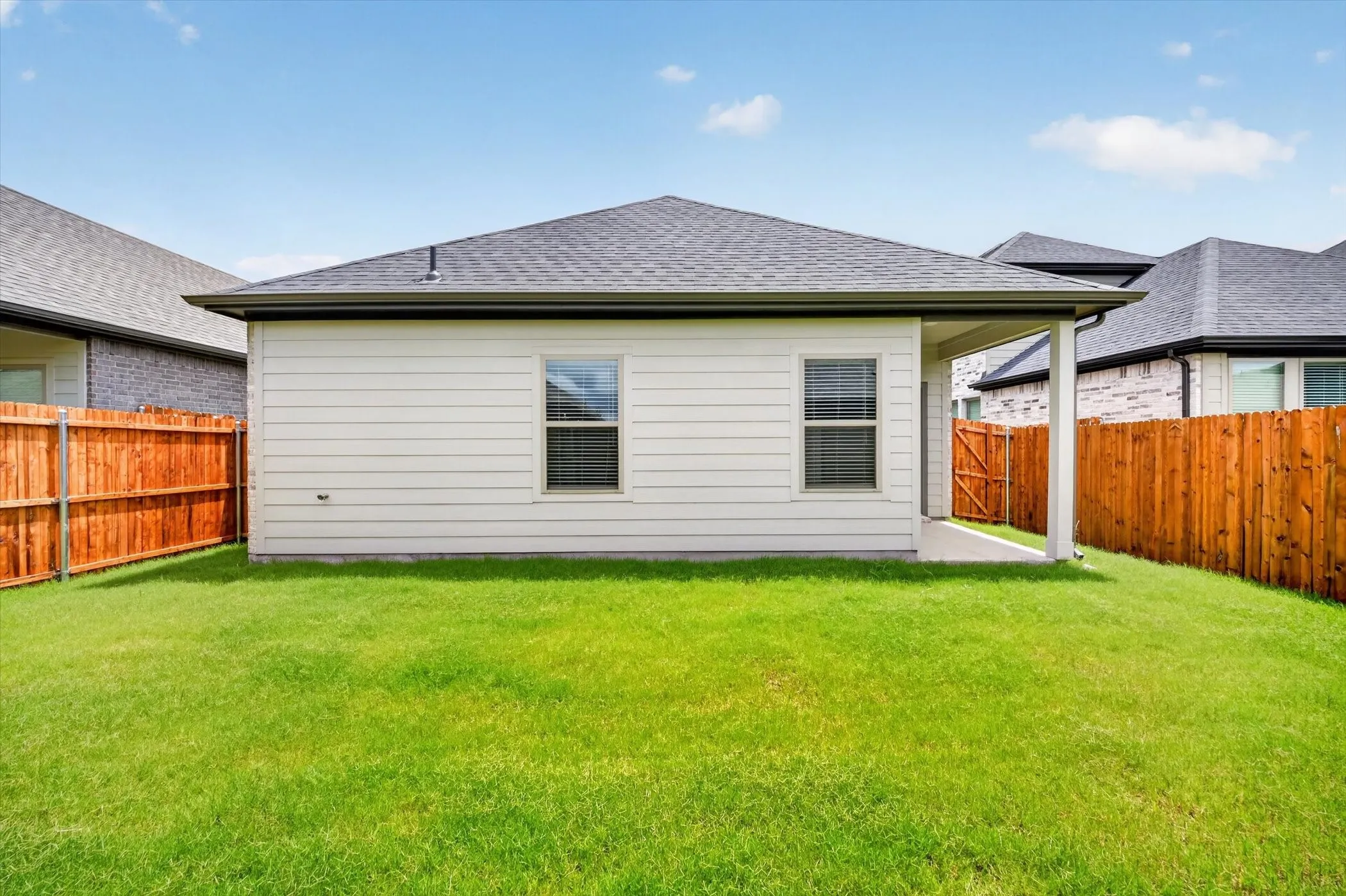 Single Family Residence For Rent in Collin County , 120 Greenbriar Drive, Princeton, Texas 75071, 3 Bedroom, 2 Bathroom, 2 Garage spaces, 1,662 Sqft, built in 2026, mls#21305884, Real Estate Agent in Princeton, Homes For Rent in Collin county, Homes For Rent in Princeton, Realtor in Princeton Texas, Real Estate Brokerage Independent Realty Texas, Luminita Cordes Realtor