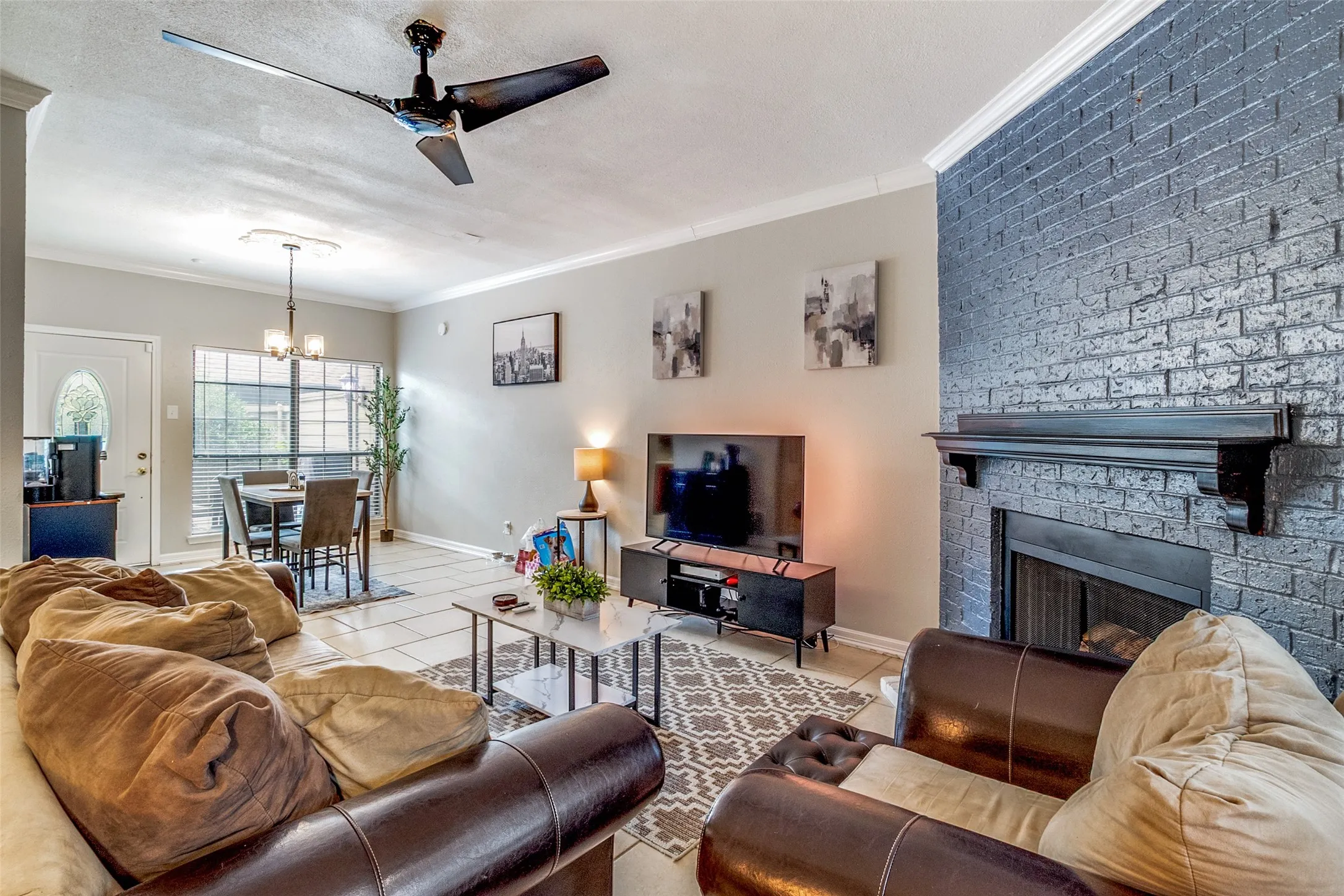 Townhouse For Sale in Dallas County , 9910 Royal Lane 505, Dallas, Texas 75231, 2 Bedroom, 2 Bathroom, Garage spaces, 1,070 Sqft, built in 1981, Price $184,000, mls#21305725, Real Estate Agent in Dallas, Homes For Sale in Dallas county, Homes For Sale in Dallas, Realtor in Dallas Texas, Real Estate Brokerage Independent Realty Texas, Luminita Cordes Realtor