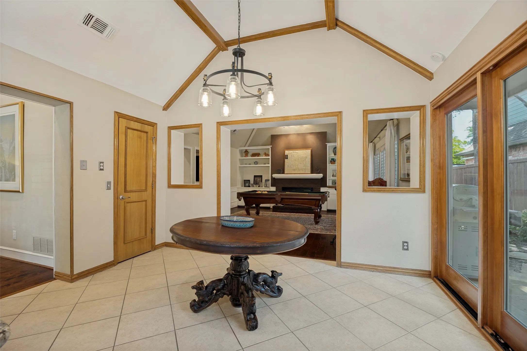 Single Family Residence For Sale in Dallas County , 314 Pecan Hollow Drive, Coppell, Texas 75019, 4 Bedroom, 4 Bathroom, 3 Garage spaces, 3,003 Sqft, built in 1991, mls#21298271, Real Estate Agent in Coppell, Homes For Sale in Dallas county, Homes For Sale in Coppell, Realtor in Coppell Texas, Real Estate Brokerage Independent Realty Texas, Luminita Cordes Realtor