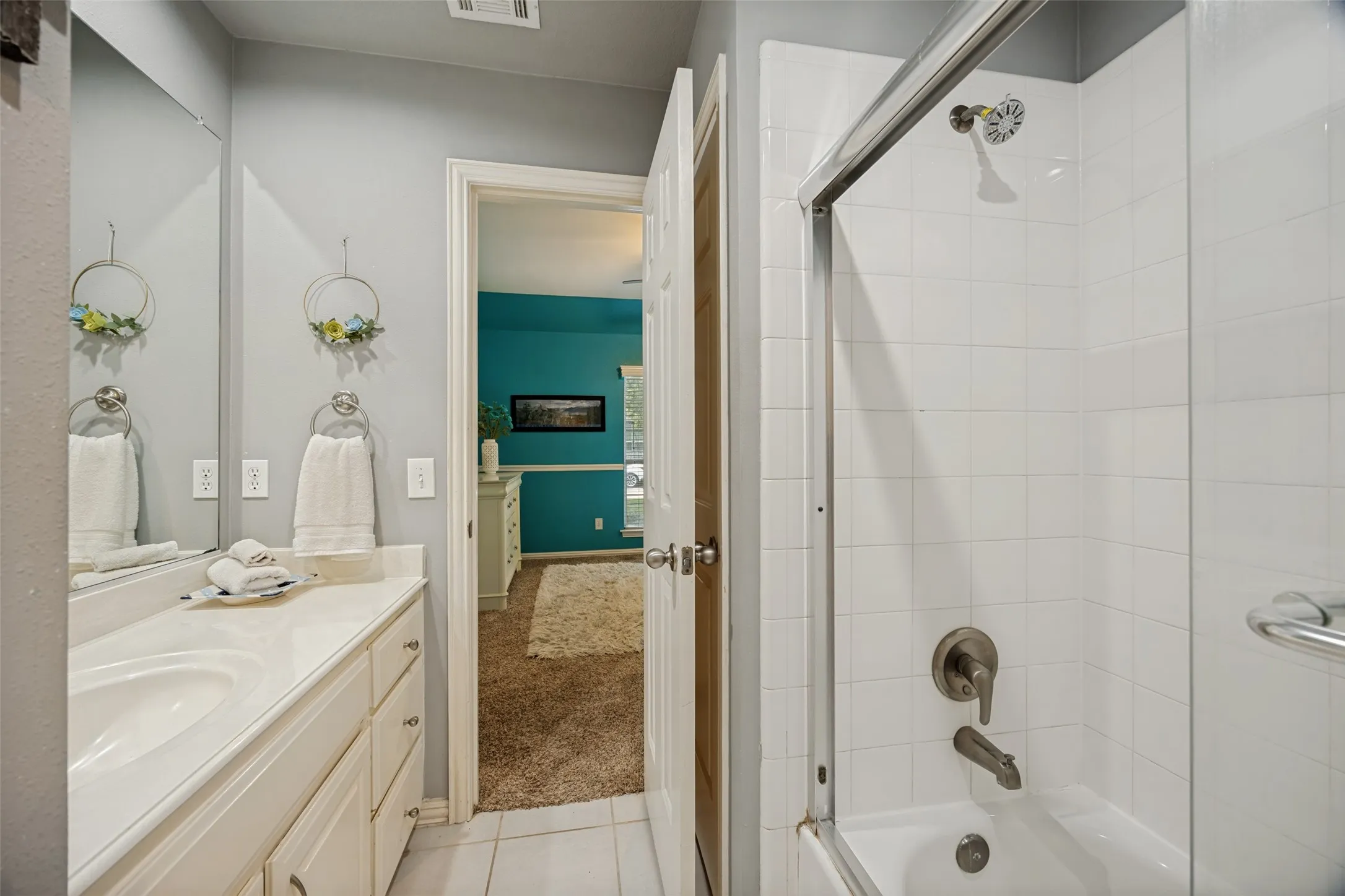 Single Family Residence For Sale in Dallas County , 314 Pecan Hollow Drive, Coppell, Texas 75019, 4 Bedroom, 4 Bathroom, 3 Garage spaces, 3,003 Sqft, built in 1991, mls#21298271, Real Estate Agent in Coppell, Homes For Sale in Dallas county, Homes For Sale in Coppell, Realtor in Coppell Texas, Real Estate Brokerage Independent Realty Texas, Luminita Cordes Realtor