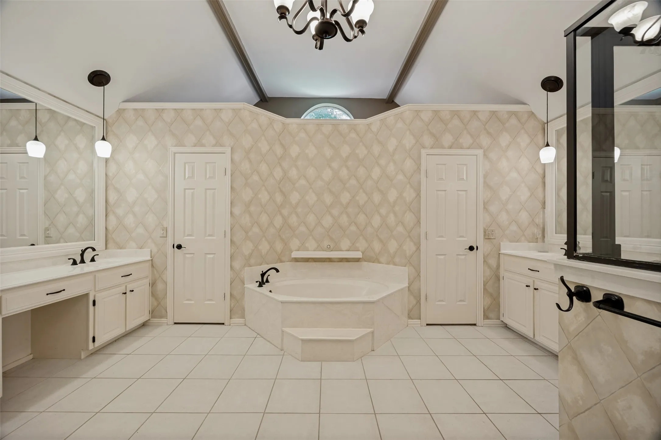 Single Family Residence For Sale in Dallas County , 314 Pecan Hollow Drive, Coppell, Texas 75019, 4 Bedroom, 4 Bathroom, 3 Garage spaces, 3,003 Sqft, built in 1991, mls#21298271, Real Estate Agent in Coppell, Homes For Sale in Dallas county, Homes For Sale in Coppell, Realtor in Coppell Texas, Real Estate Brokerage Independent Realty Texas, Luminita Cordes Realtor