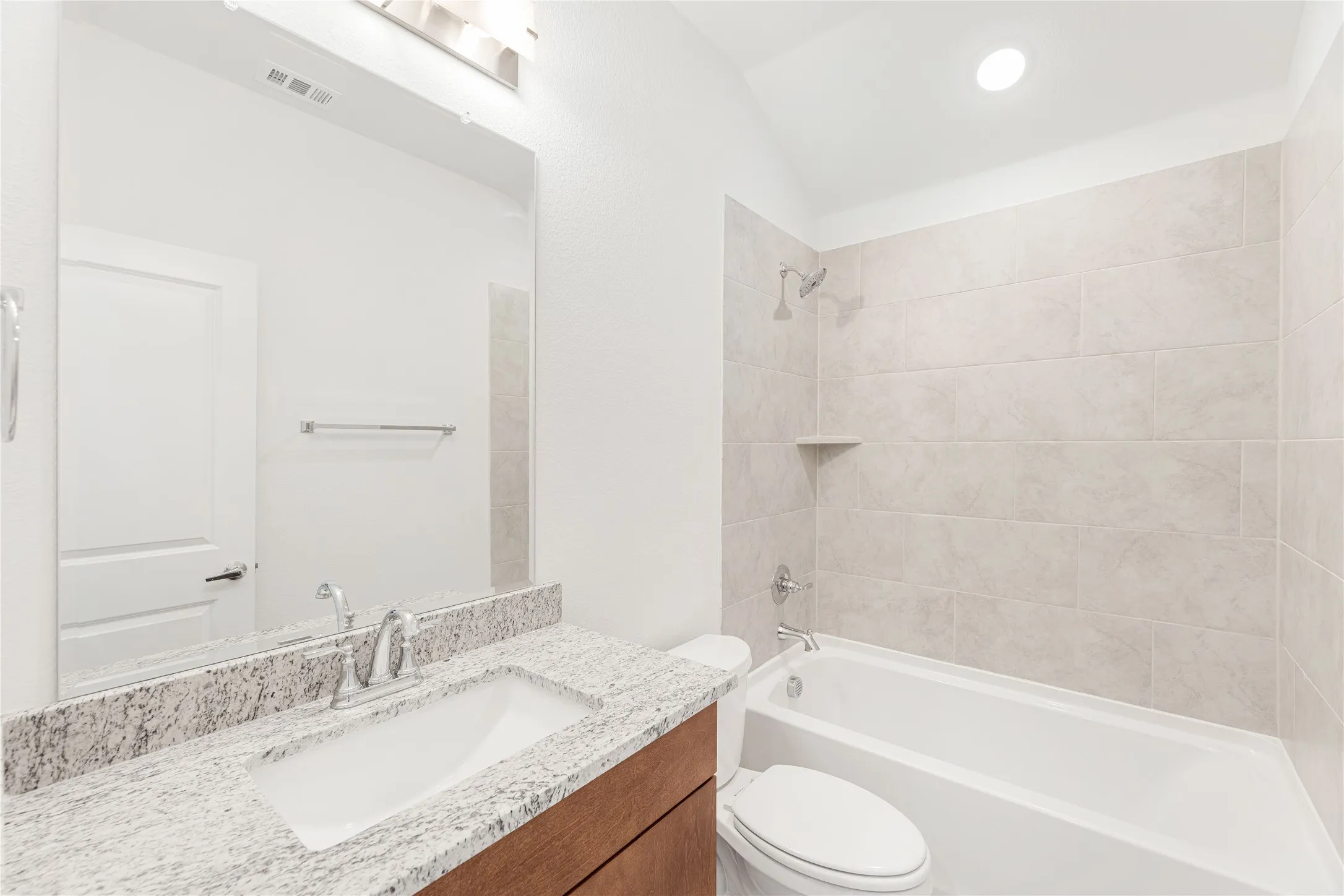 Single Family Residence For Sale in Kaufman County , 3653 Jordan Way, Kaufman, Texas 75142, 3 Bedroom, 2 Bathroom, 2 Garage spaces, 1,531 Sqft, built in 2026, mls#21305894, Real Estate Agent in Kaufman, Homes For Sale in Kaufman county, Homes For Sale in Kaufman, Realtor in Kaufman Texas, Real Estate Brokerage Independent Realty Texas, Luminita Cordes Realtor
