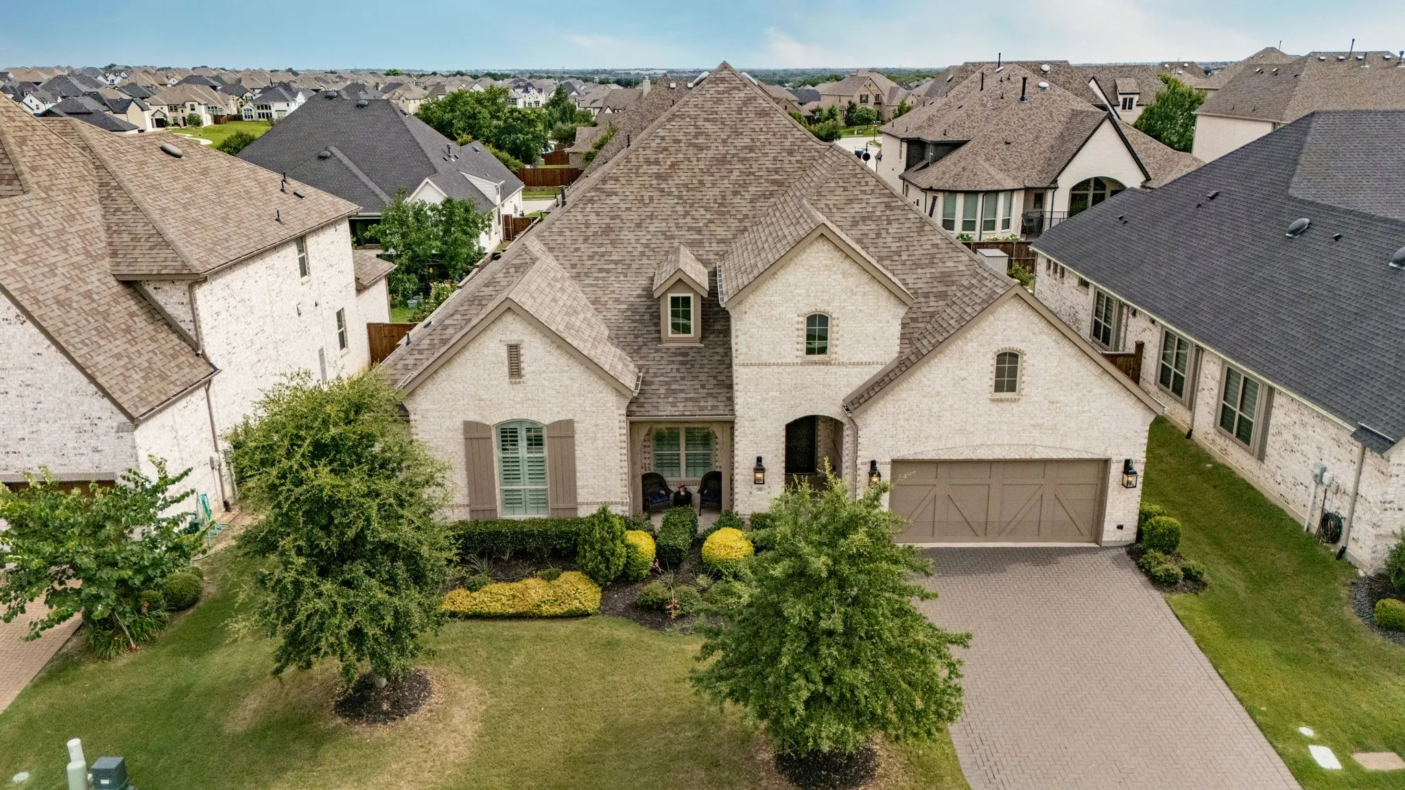Single Family Residence For Sale in Collin County , 2905 Maverick Way, Celina, Texas 75009, 4 Bedroom, 5 Bathroom, 3 Garage spaces, 3,593 Sqft, built in 2020, mls#21303596, Real Estate Agent in Celina, Homes For Sale in Collin county, Homes For Sale in Celina, Realtor in Celina Texas, Real Estate Brokerage Independent Realty Texas, Luminita Cordes Realtor