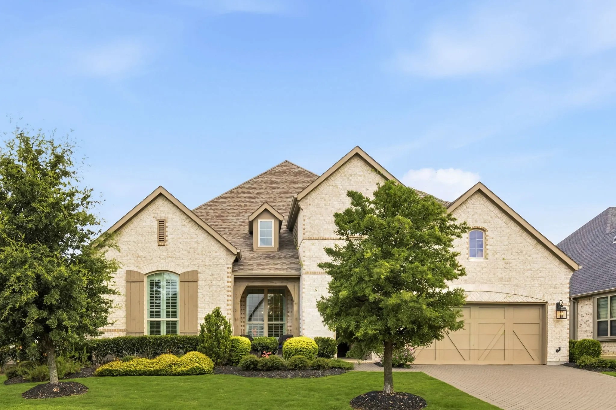 Single Family Residence For Sale in Collin County , 2905 Maverick Way, Celina, Texas 75009, 4 Bedroom, 5 Bathroom, 3 Garage spaces, 3,593 Sqft, built in 2020, mls#21303596, Real Estate Agent in Celina, Homes For Sale in Collin county, Homes For Sale in Celina, Realtor in Celina Texas, Real Estate Brokerage Independent Realty Texas, Luminita Cordes Realtor