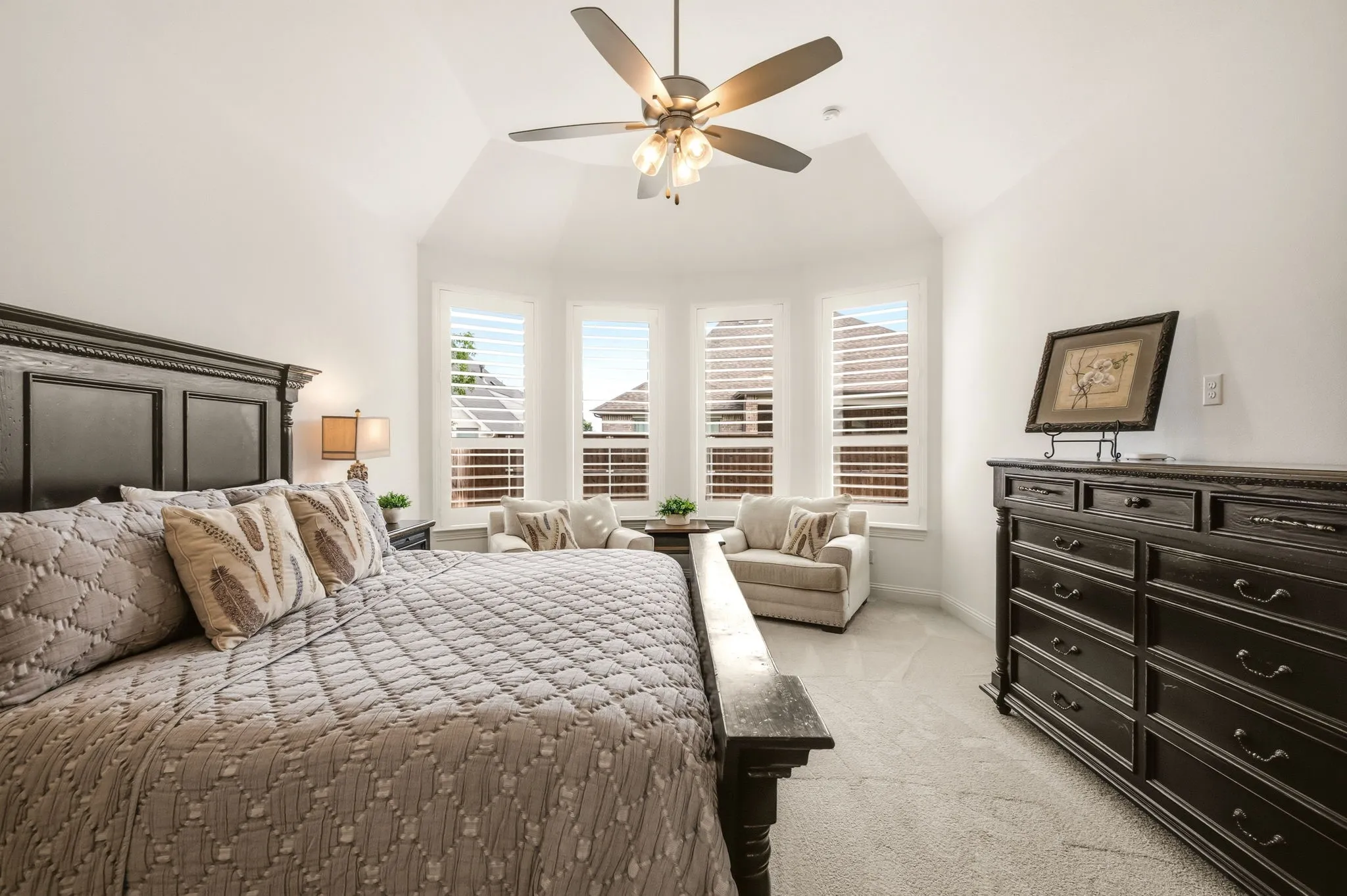 Single Family Residence For Sale in Collin County , 2905 Maverick Way, Celina, Texas 75009, 4 Bedroom, 5 Bathroom, 3 Garage spaces, 3,593 Sqft, built in 2020, mls#21303596, Real Estate Agent in Celina, Homes For Sale in Collin county, Homes For Sale in Celina, Realtor in Celina Texas, Real Estate Brokerage Independent Realty Texas, Luminita Cordes Realtor