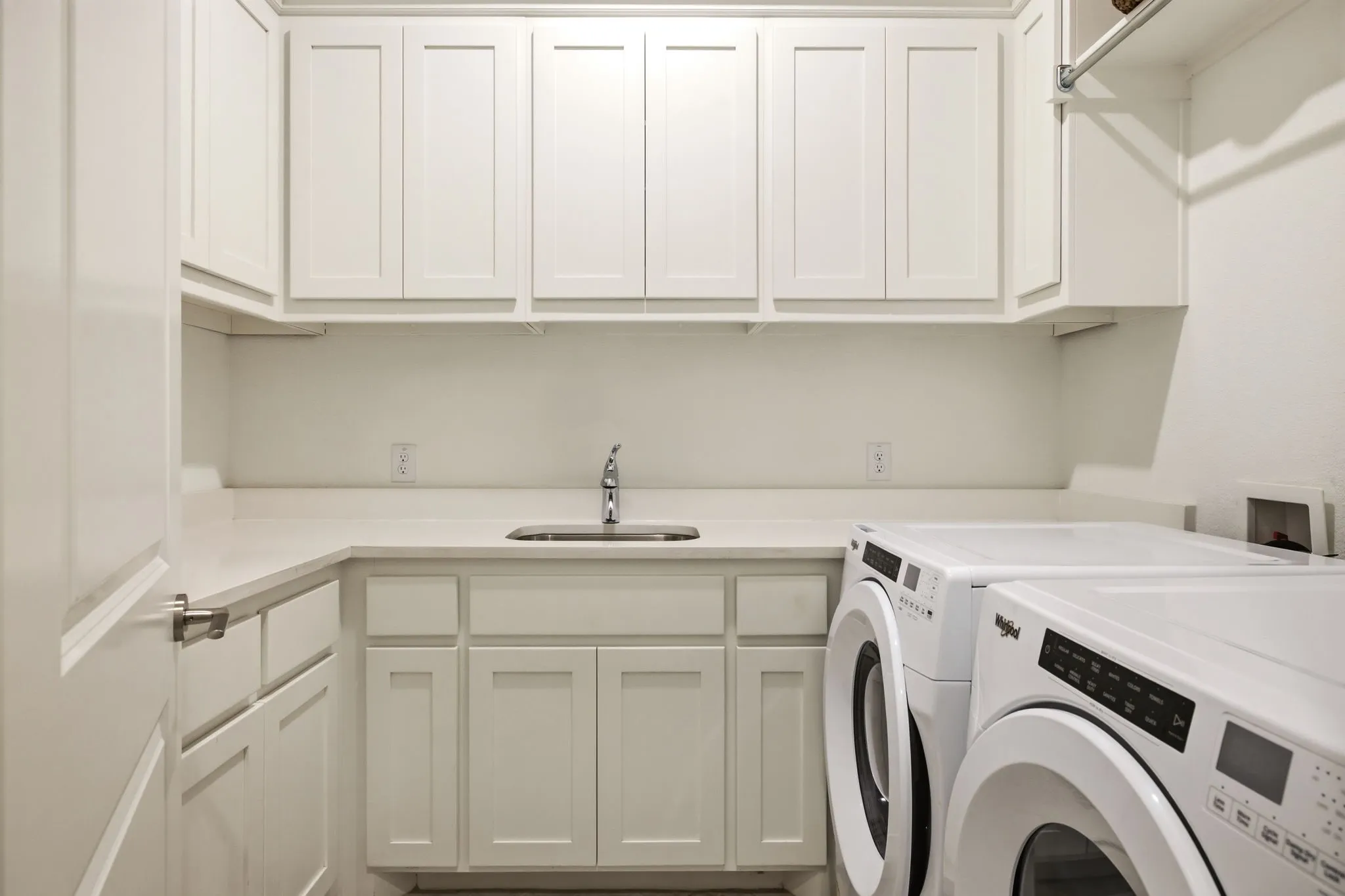 Single Family Residence For Sale in Collin County , 2905 Maverick Way, Celina, Texas 75009, 4 Bedroom, 5 Bathroom, 3 Garage spaces, 3,593 Sqft, built in 2020, mls#21303596, Real Estate Agent in Celina, Homes For Sale in Collin county, Homes For Sale in Celina, Realtor in Celina Texas, Real Estate Brokerage Independent Realty Texas, Luminita Cordes Realtor